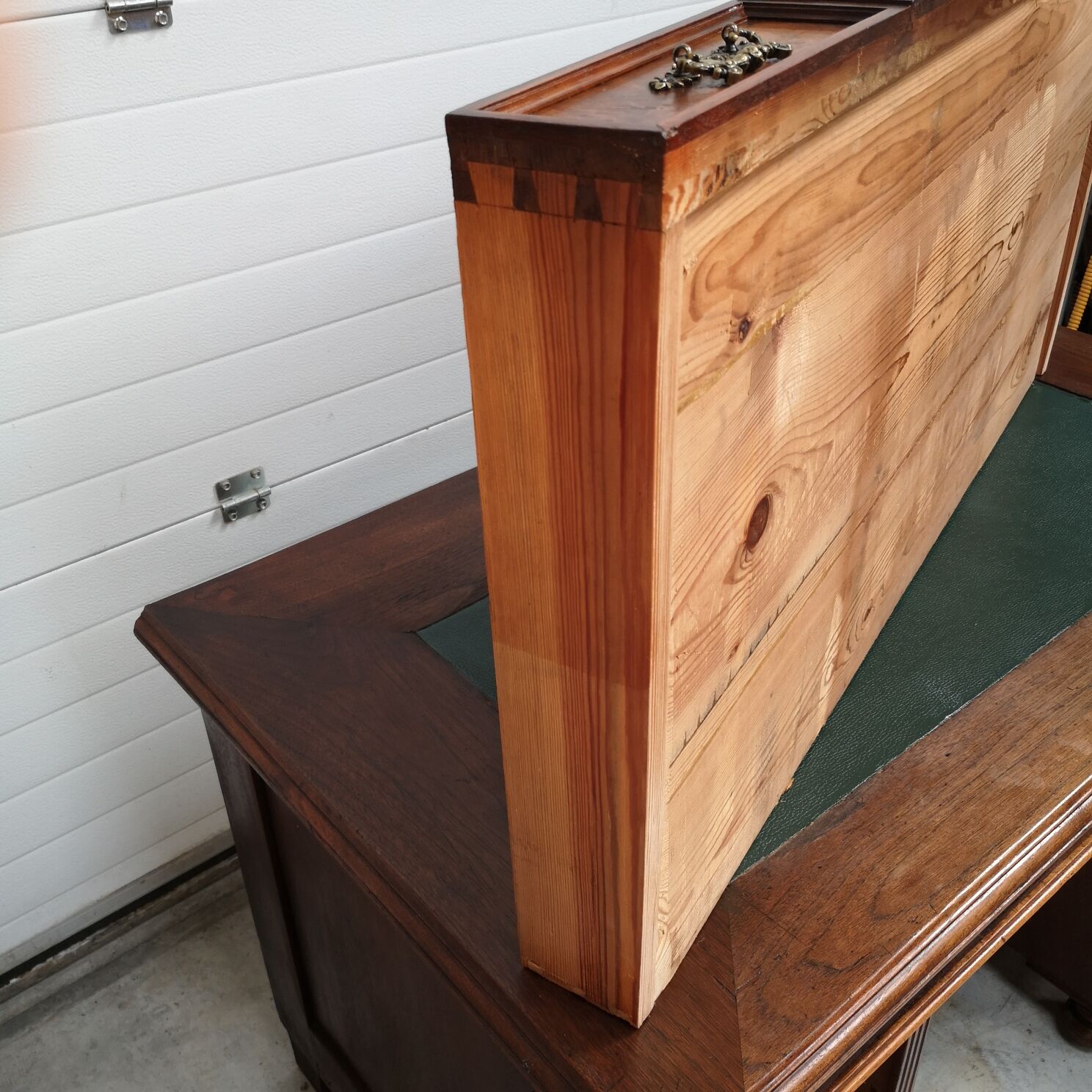 English office walnut and walnut bramble 1880 antique