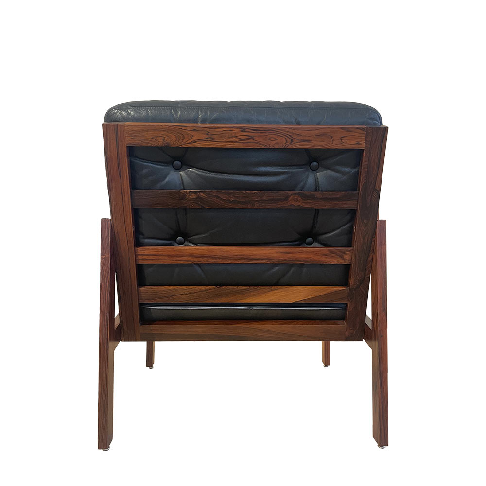 Capella armchair by Illum Wikkelso