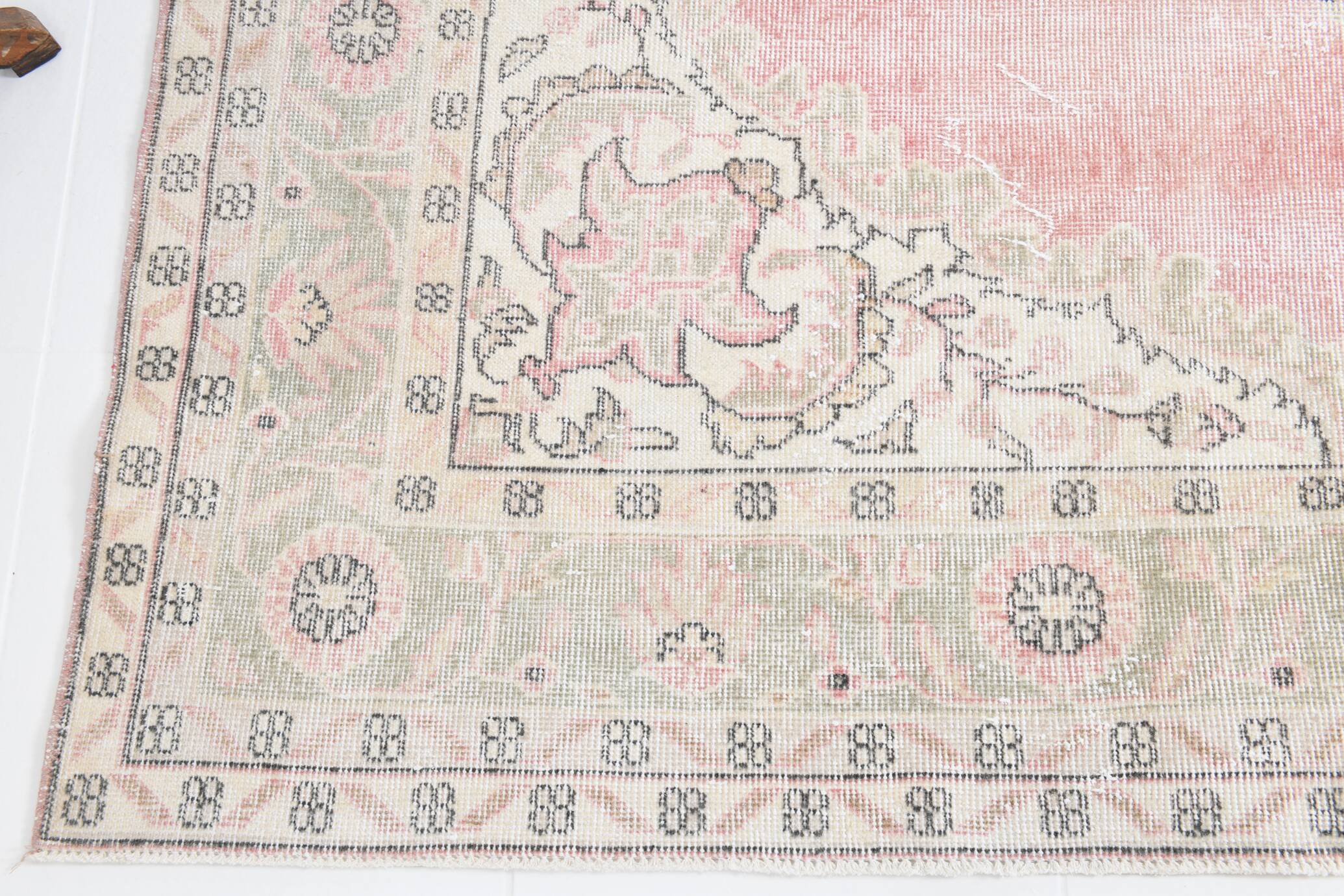 7x10 Shades Of Blush Pink Persian Rug,211x323Cm