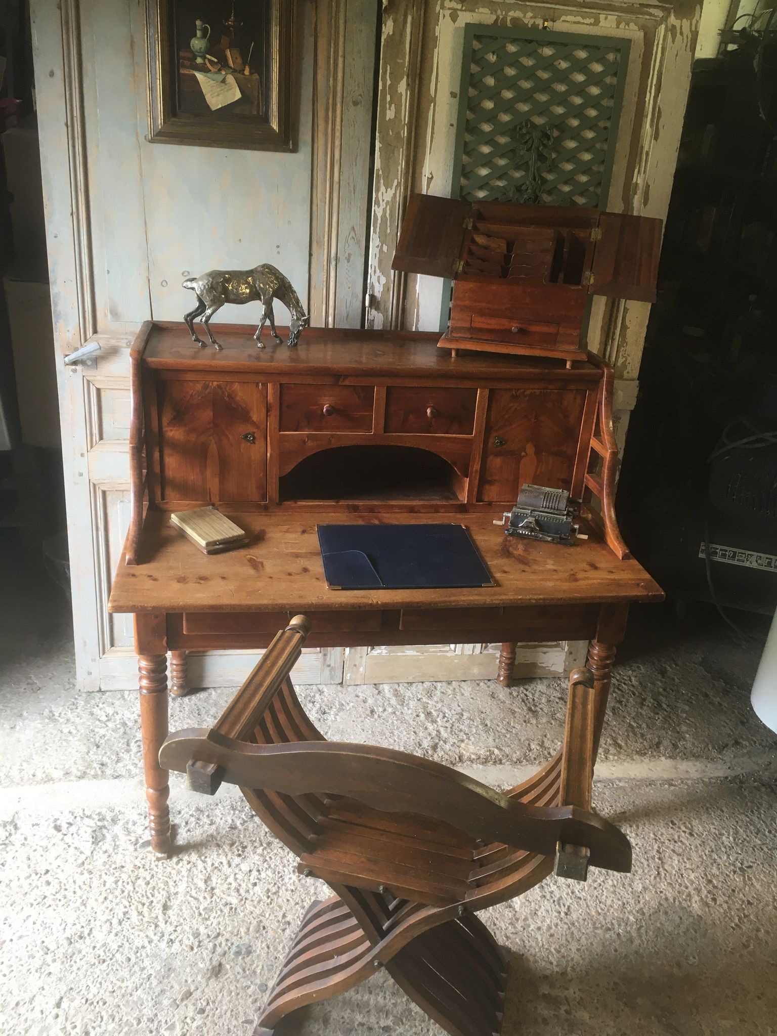 Bureau à gradins en pitchpin