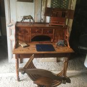 Bureau à gradins en pitchpin