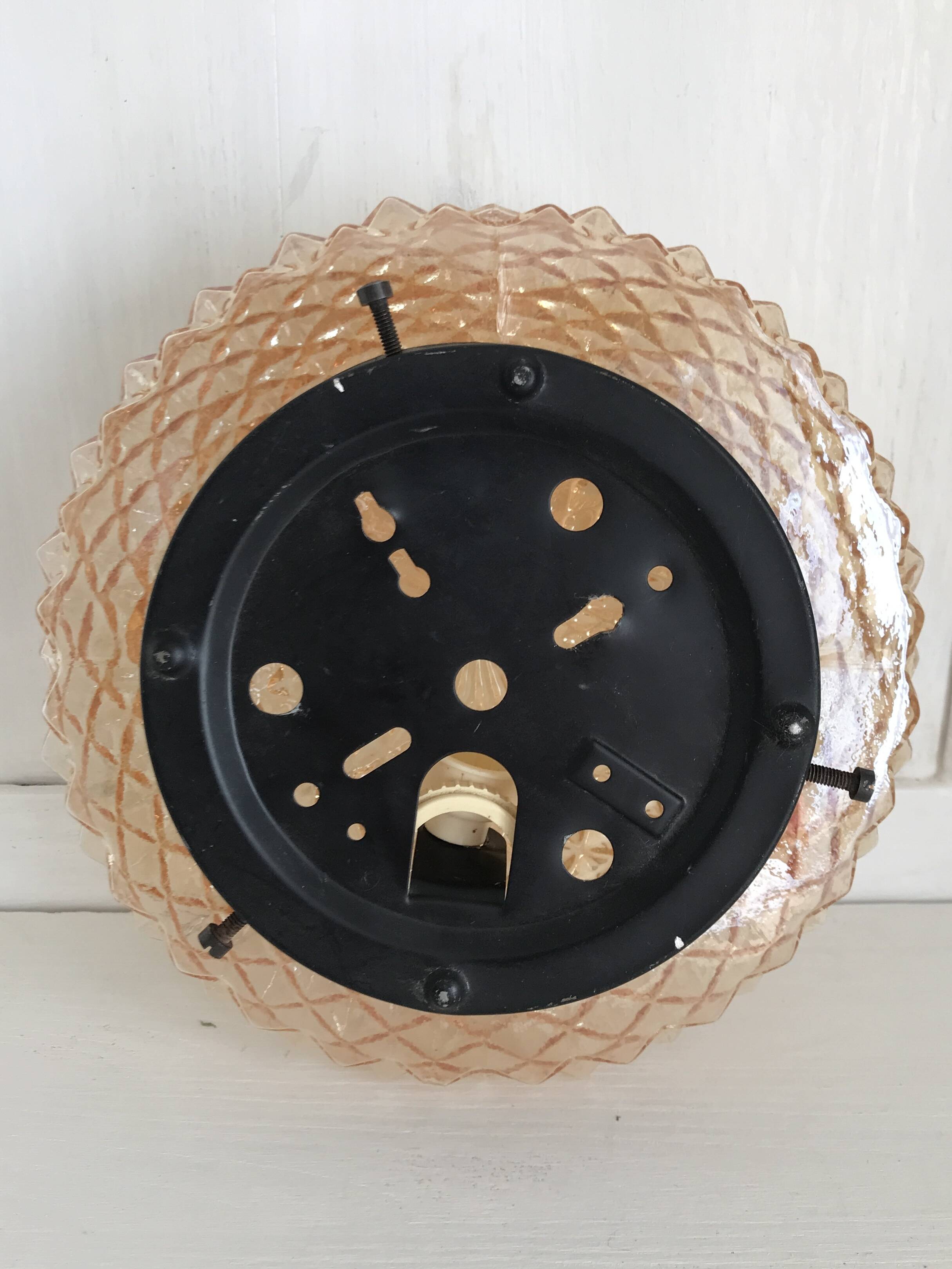 Round apricot-colored ceiling light, molded glass diamond tips ⌀ 20 cm