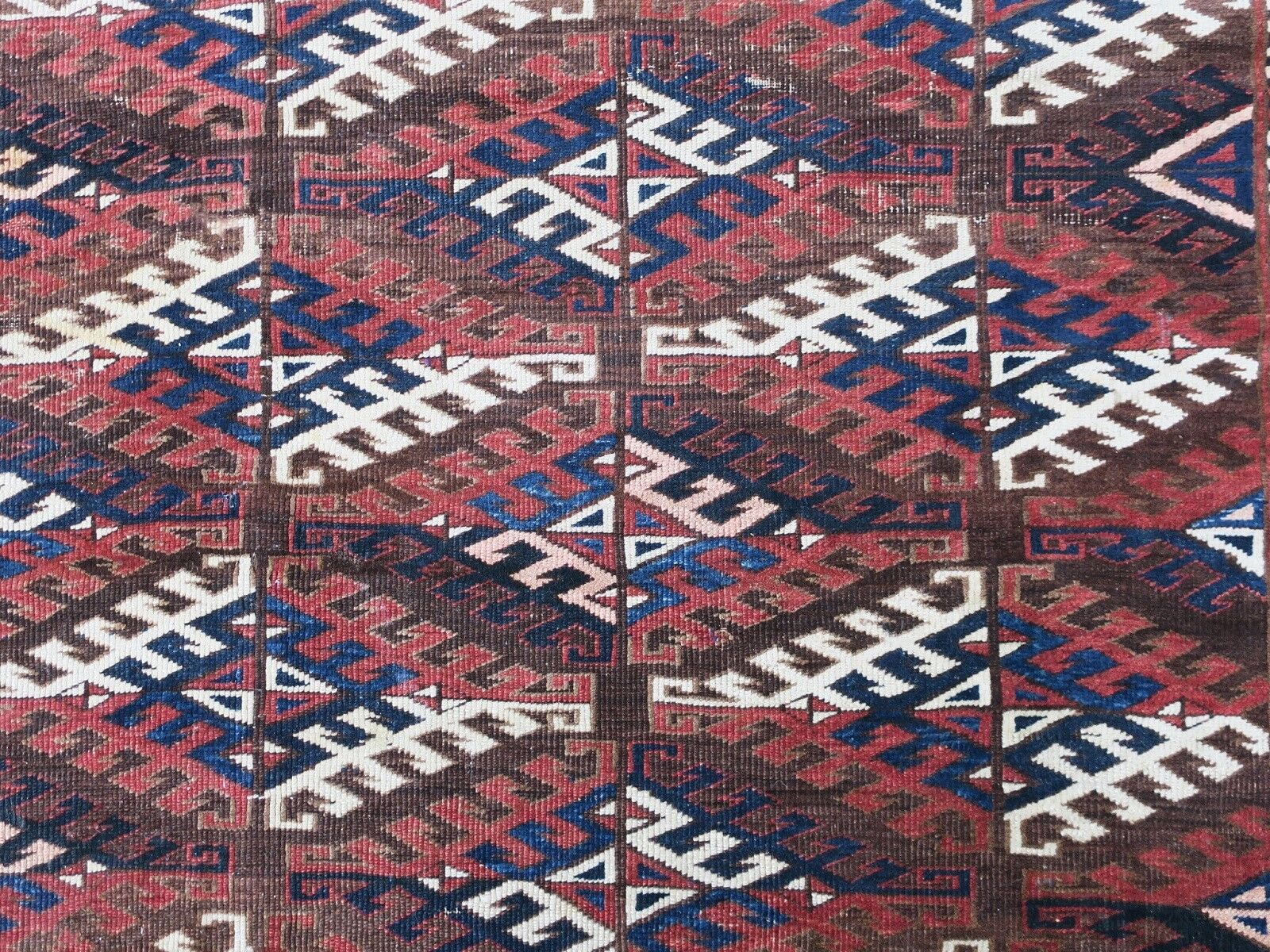 fine antique yomud tribal main carpet 1890 294x202cm