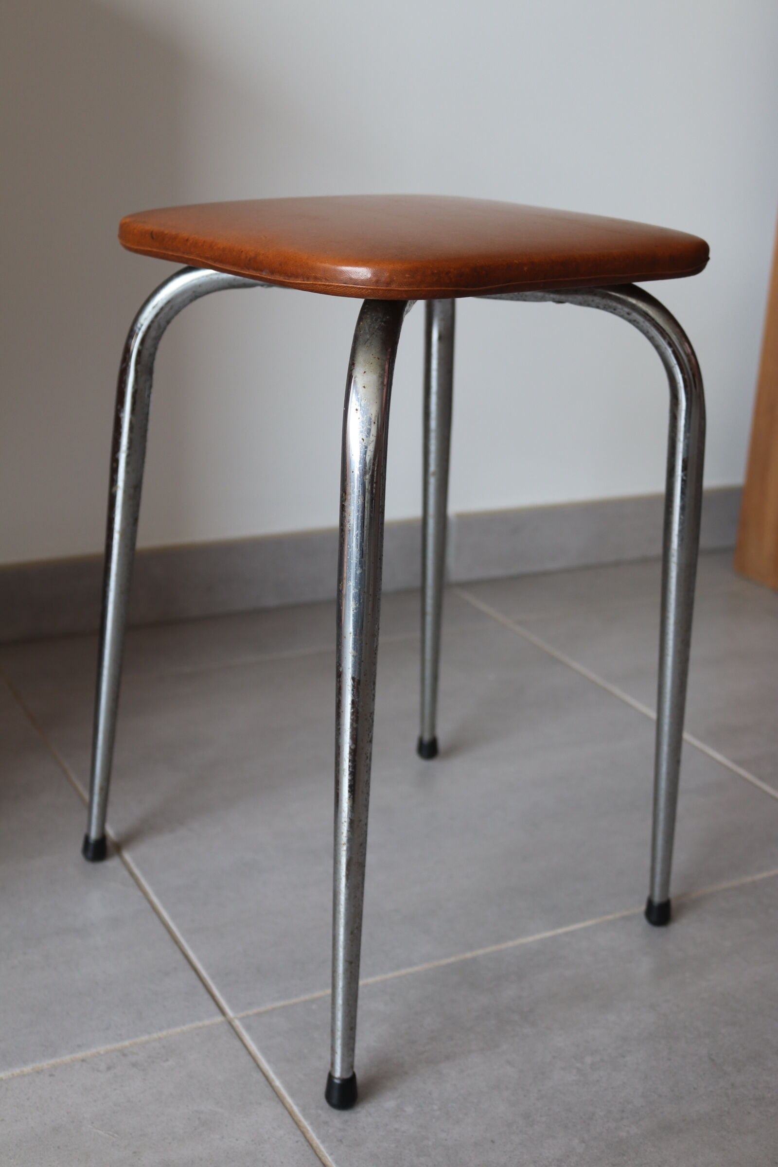 Chromed metal stool and brown skai 70s