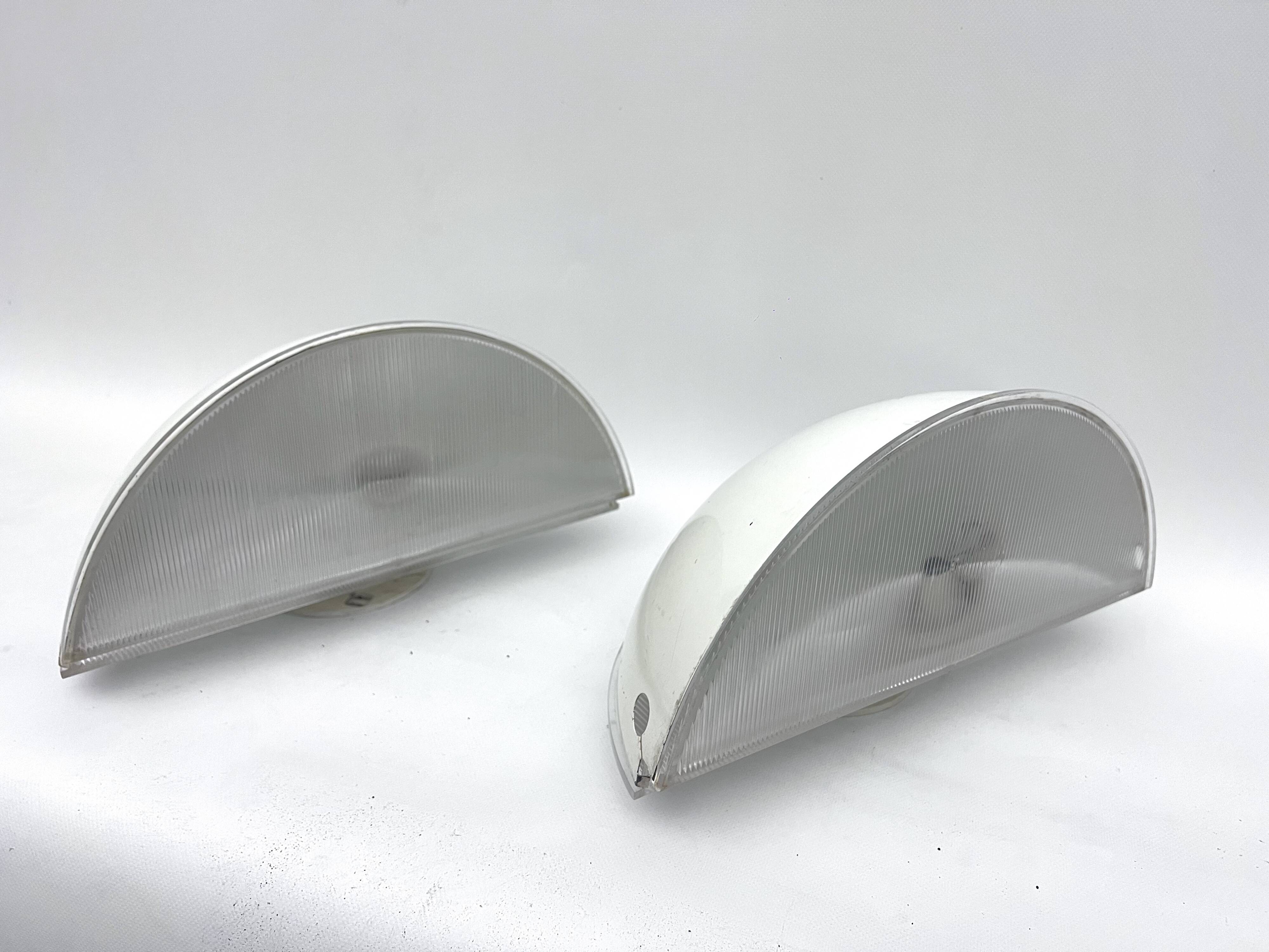 Flos, vintage set of two Quarto sconces by Afra e Tobia Scarpa. Italy 1970s