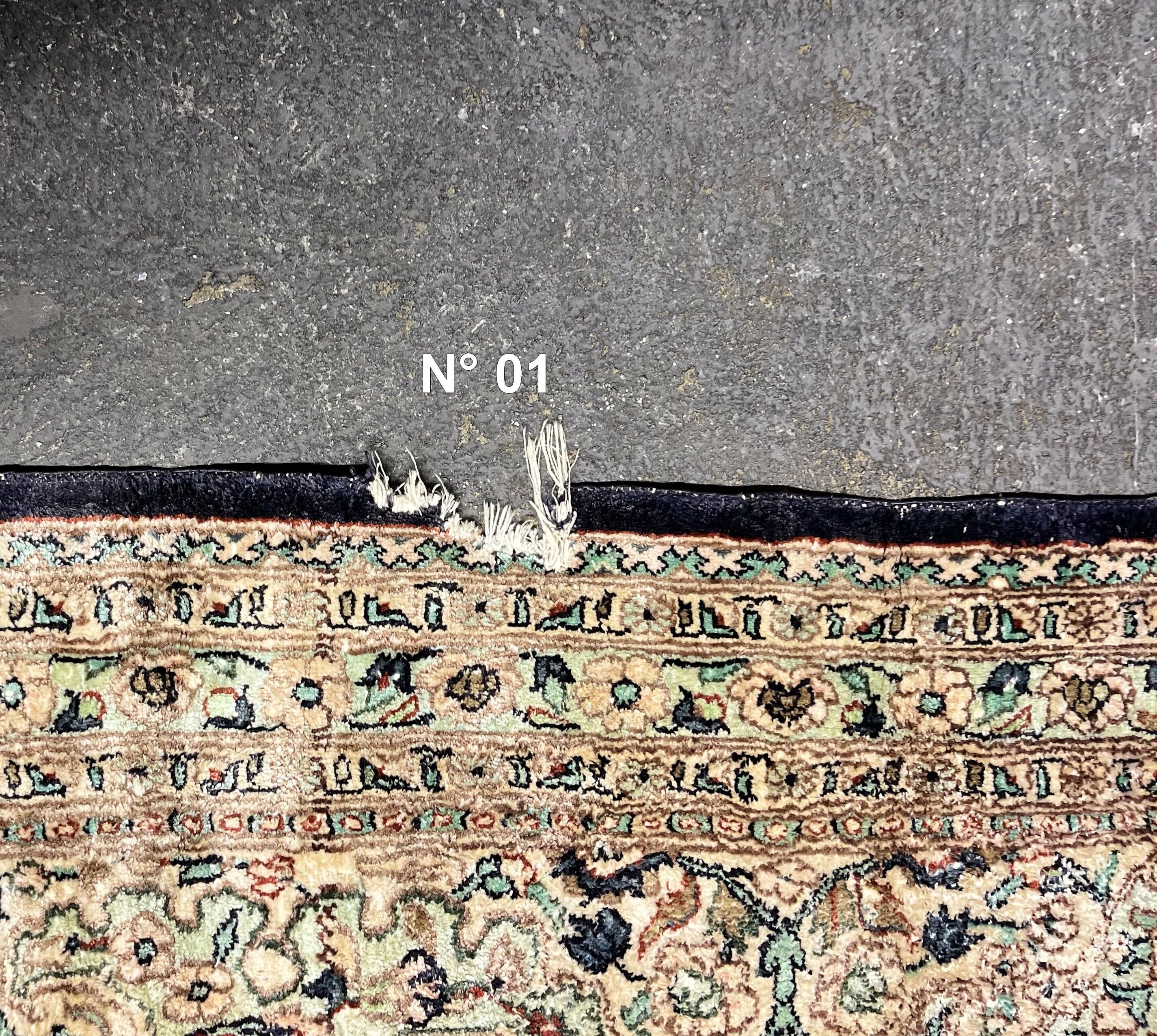 Silk oriental carpet (2.50x3.05 m), handmade, silk material