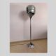 Lampadaire space age , acier chromé