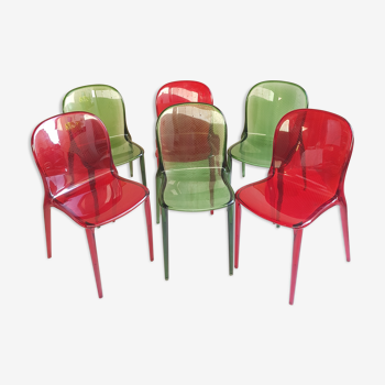 Suite of 6 stackable vintage chairs