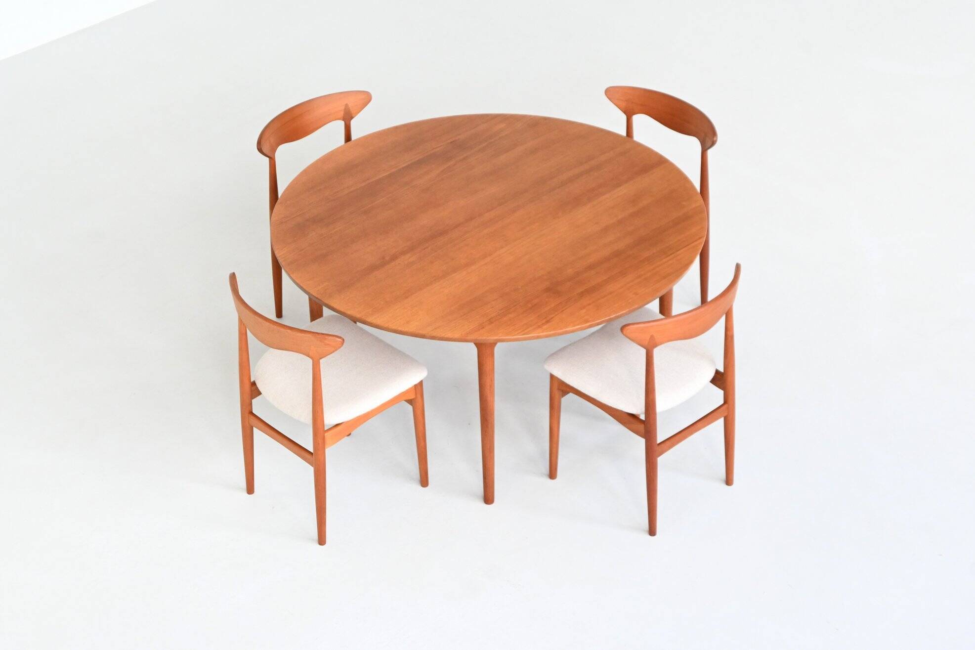 France & Son round dining table in teak Cado Denmark 1960
