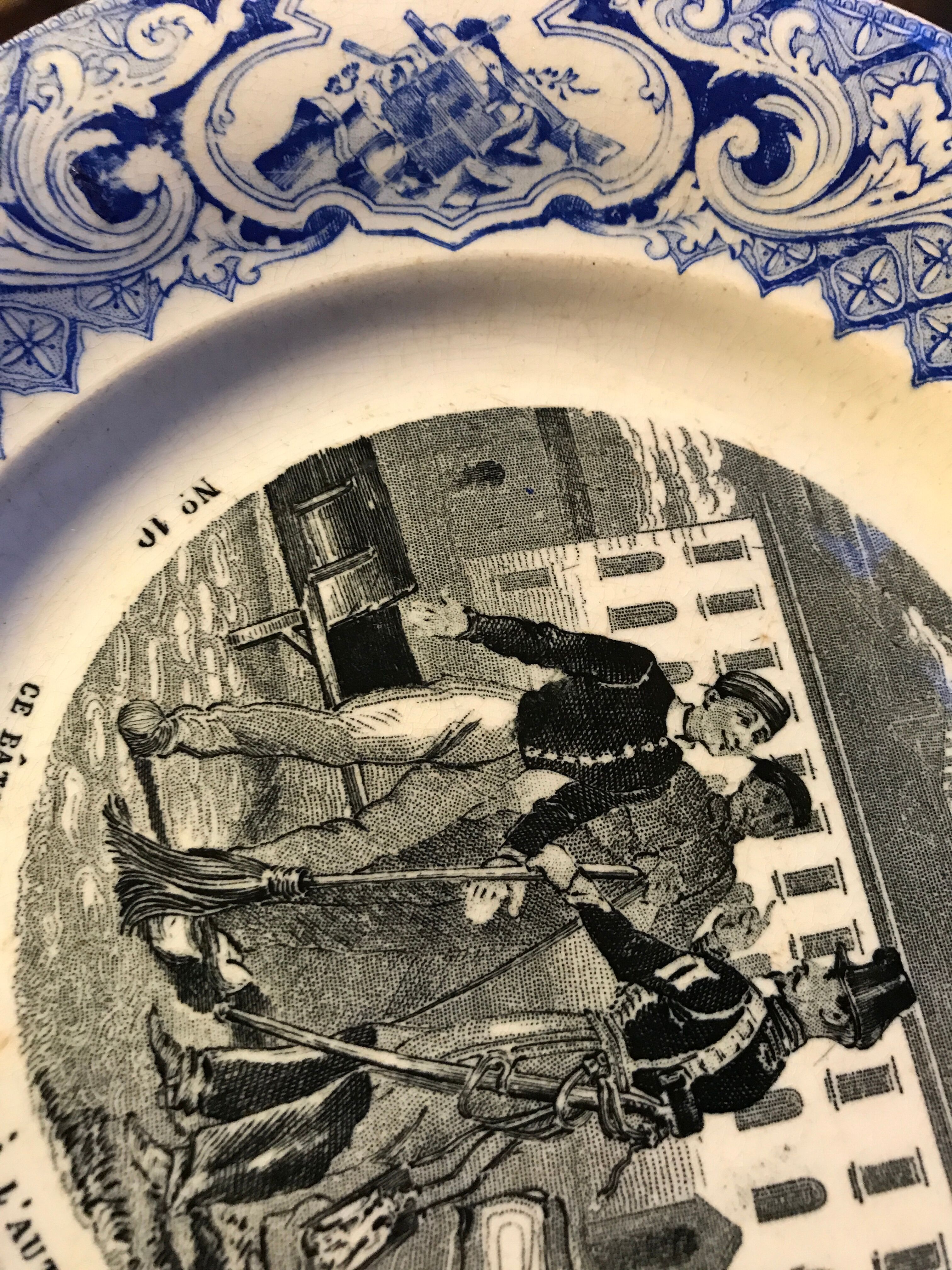 Assiette n10 Creil Montereau XIXe