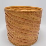 Wicker pot cover basket