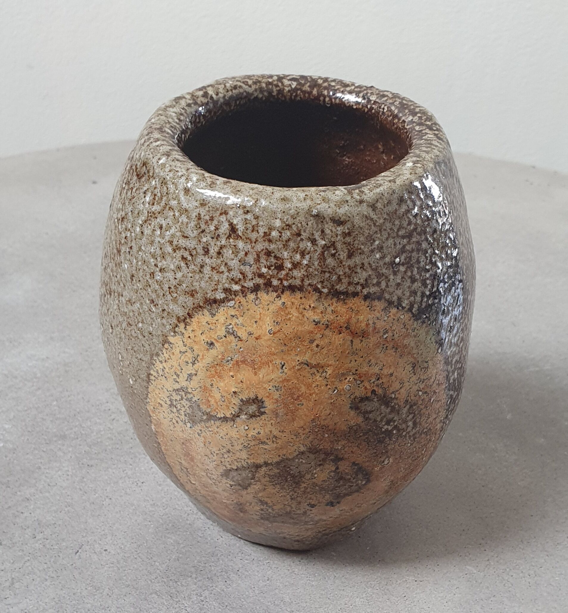 Stoneware ceramics