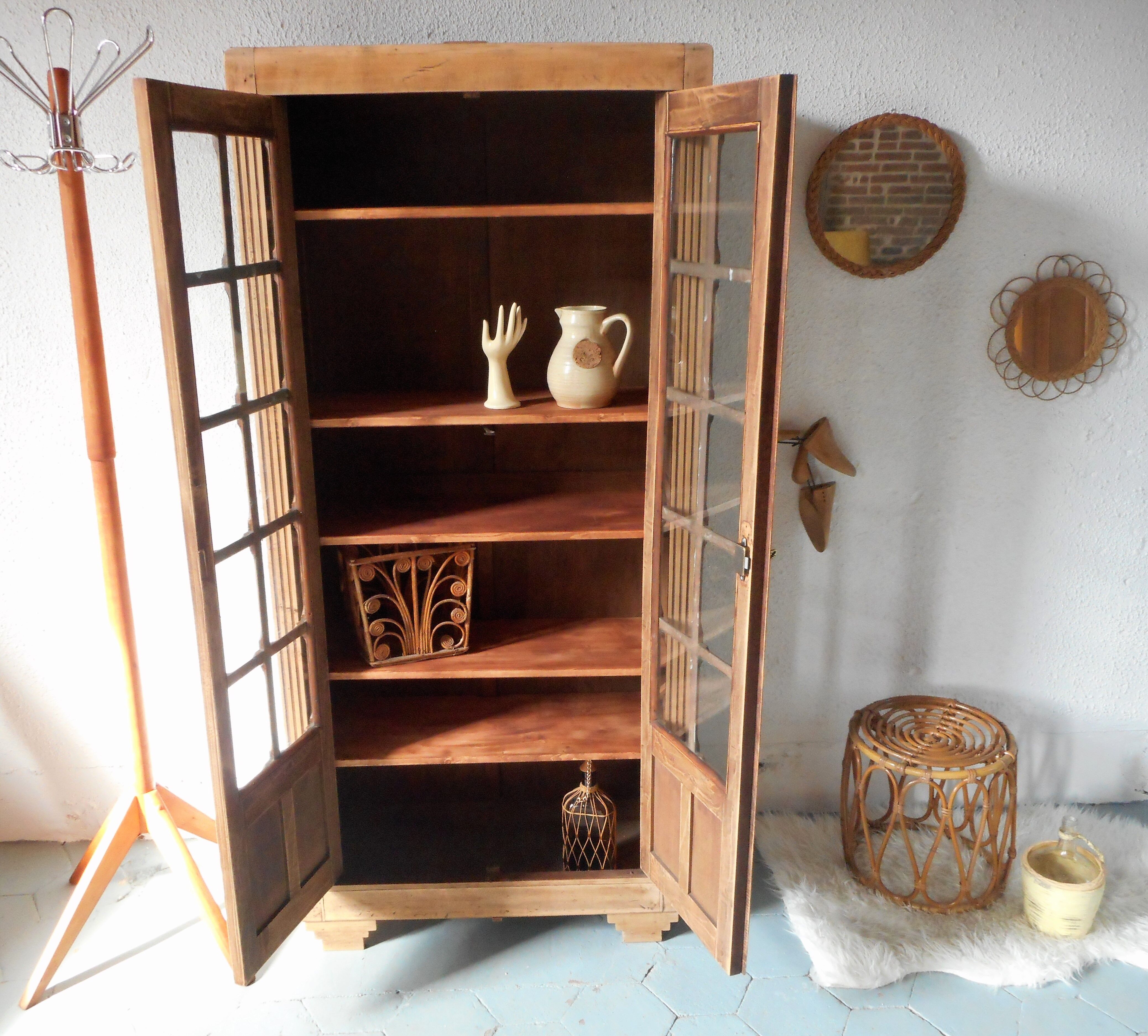 Glass cabinet in paris