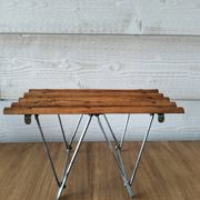 Tabouret pliant en bois