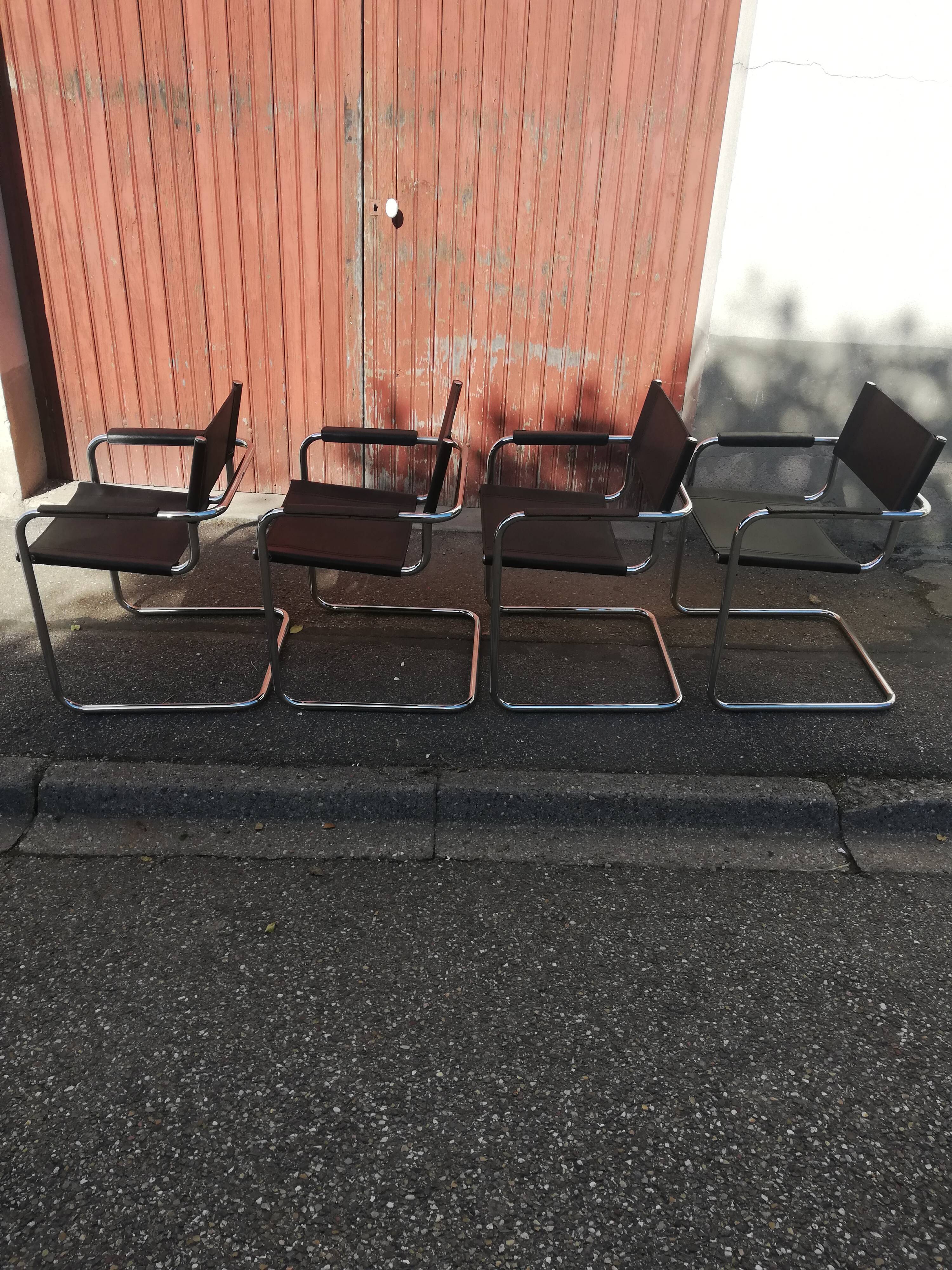 Set de 4 fauteuils vintage cantilever