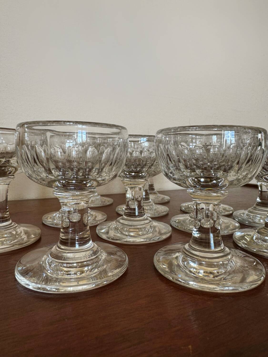 Antique crystal stemmed glasses (X12)
