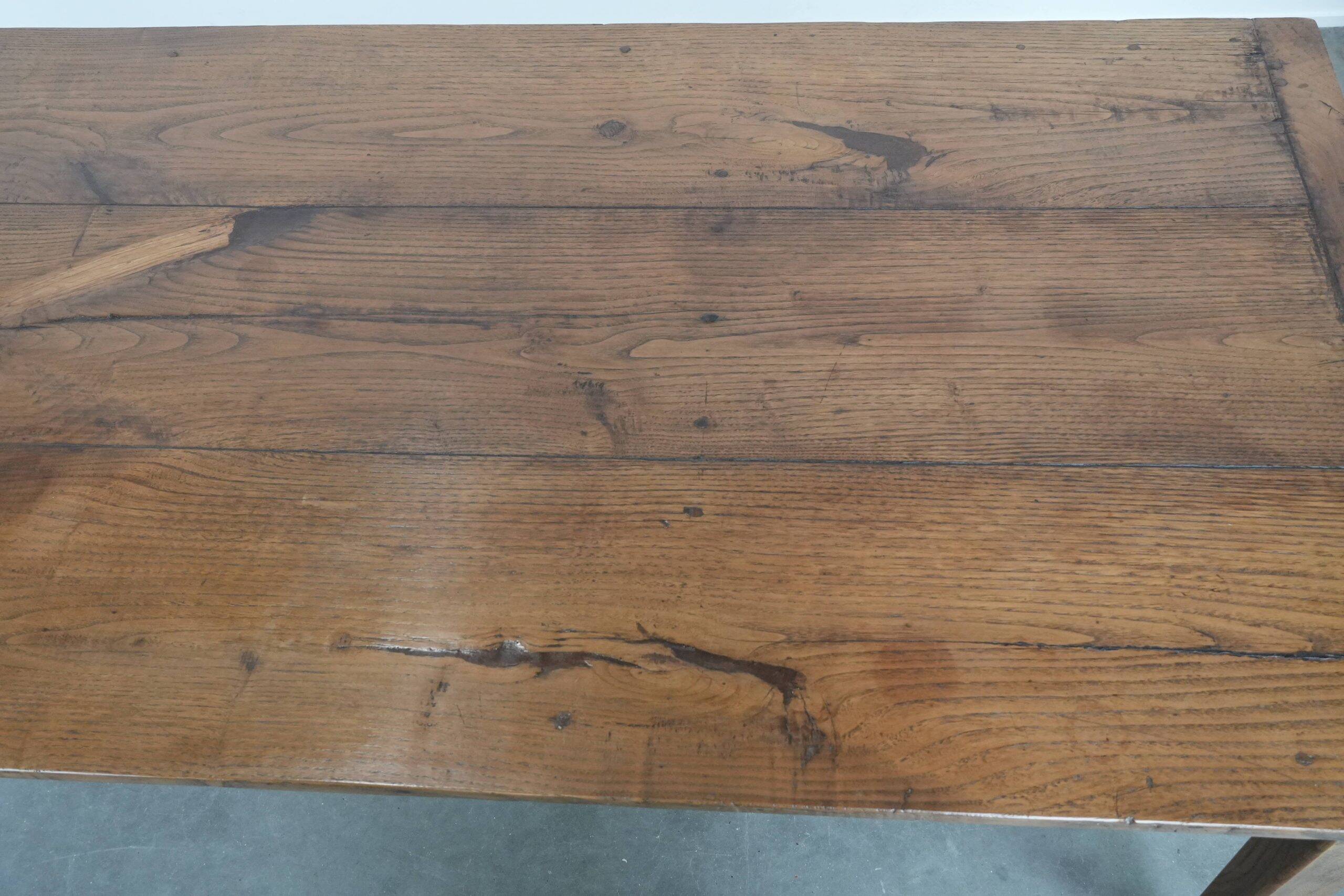 Antique French oak dining table for 6 to 8 people with three drawers