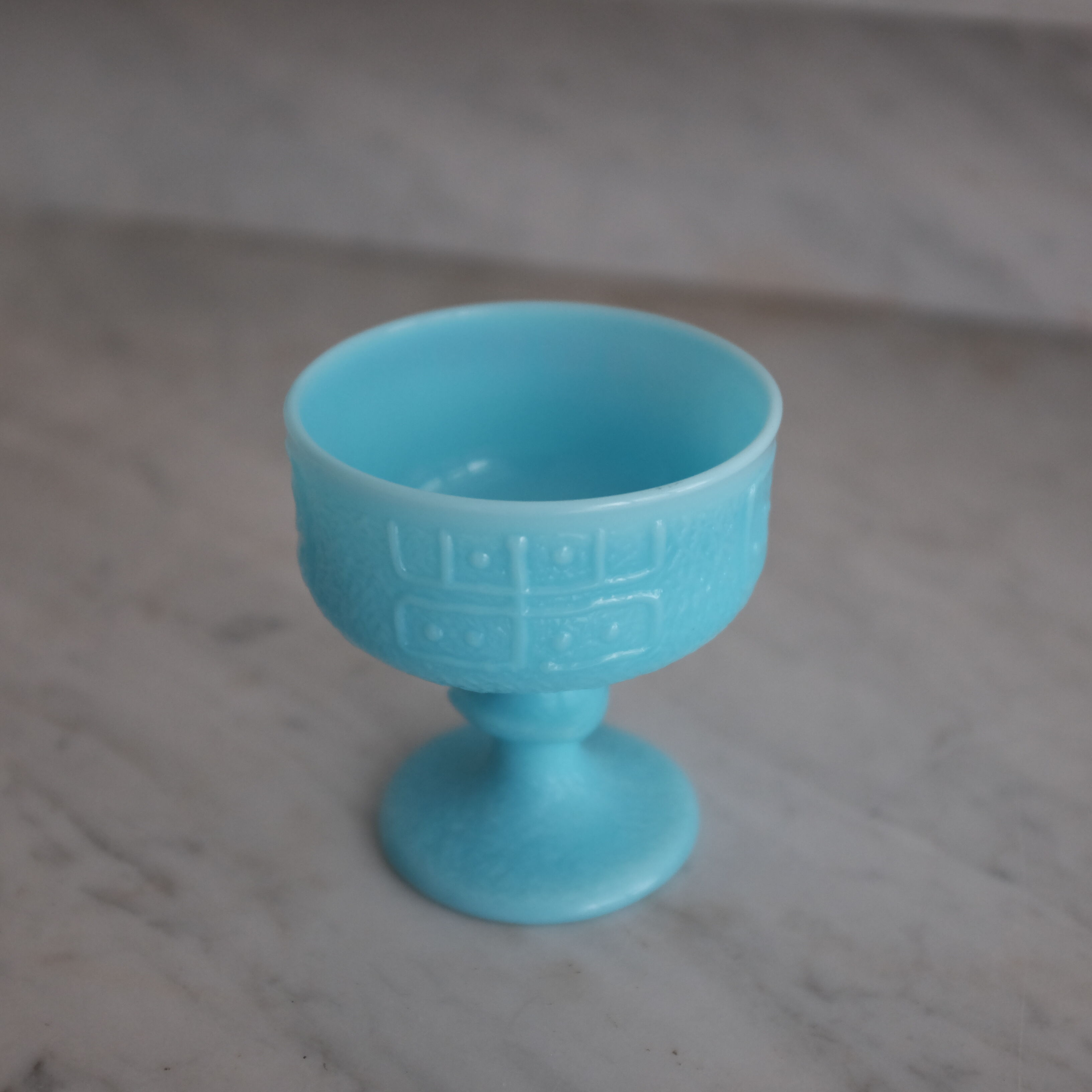 Cut in turquoise blue opaline