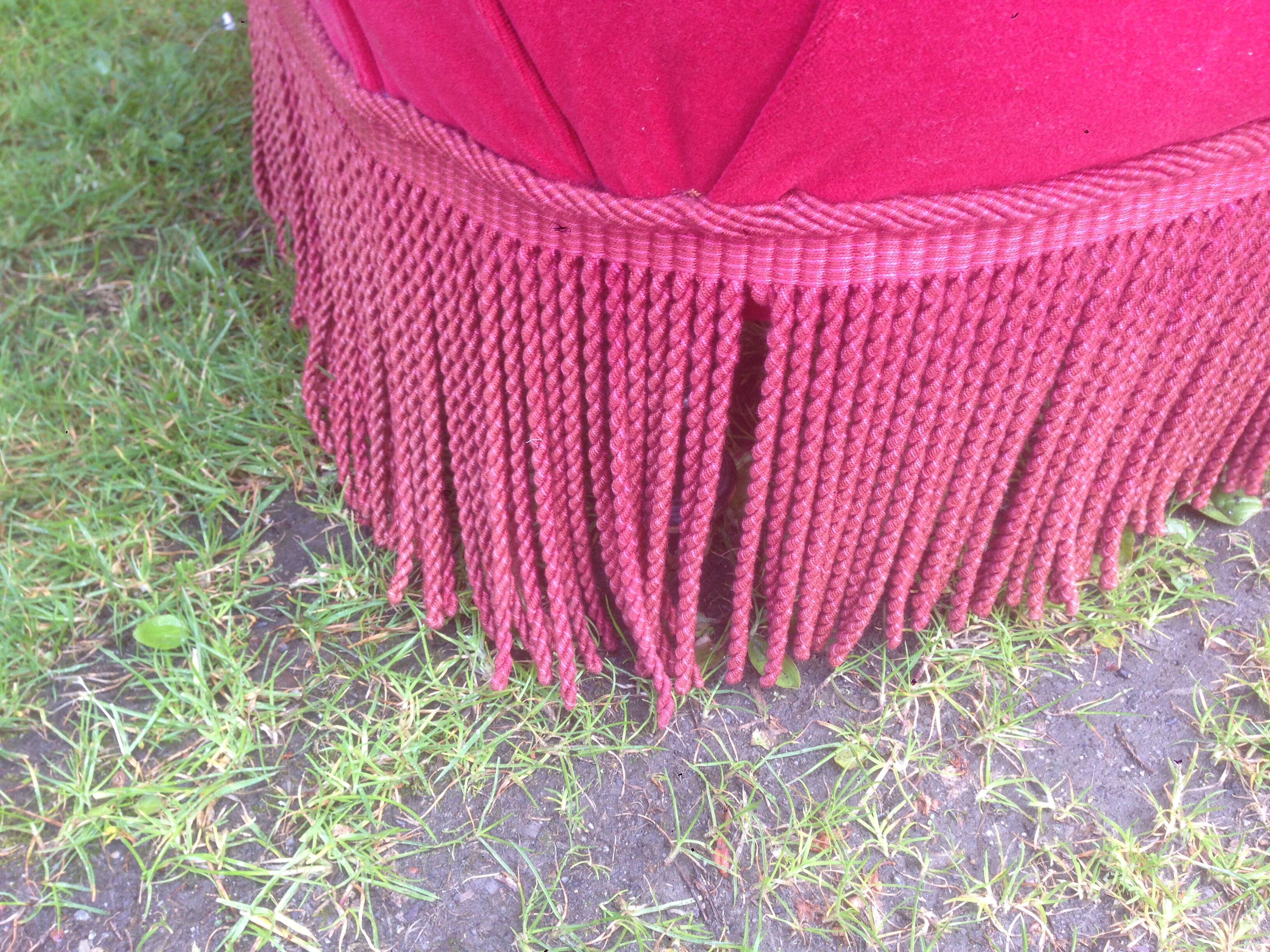 Napoleon III red velvet bench