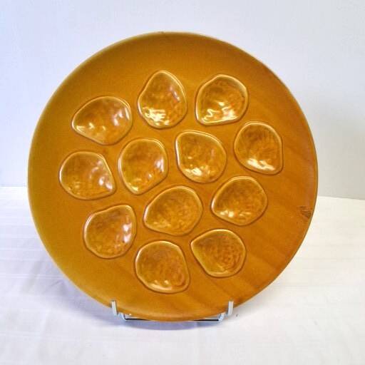 Brown ceramic oyster serving dish in good condition