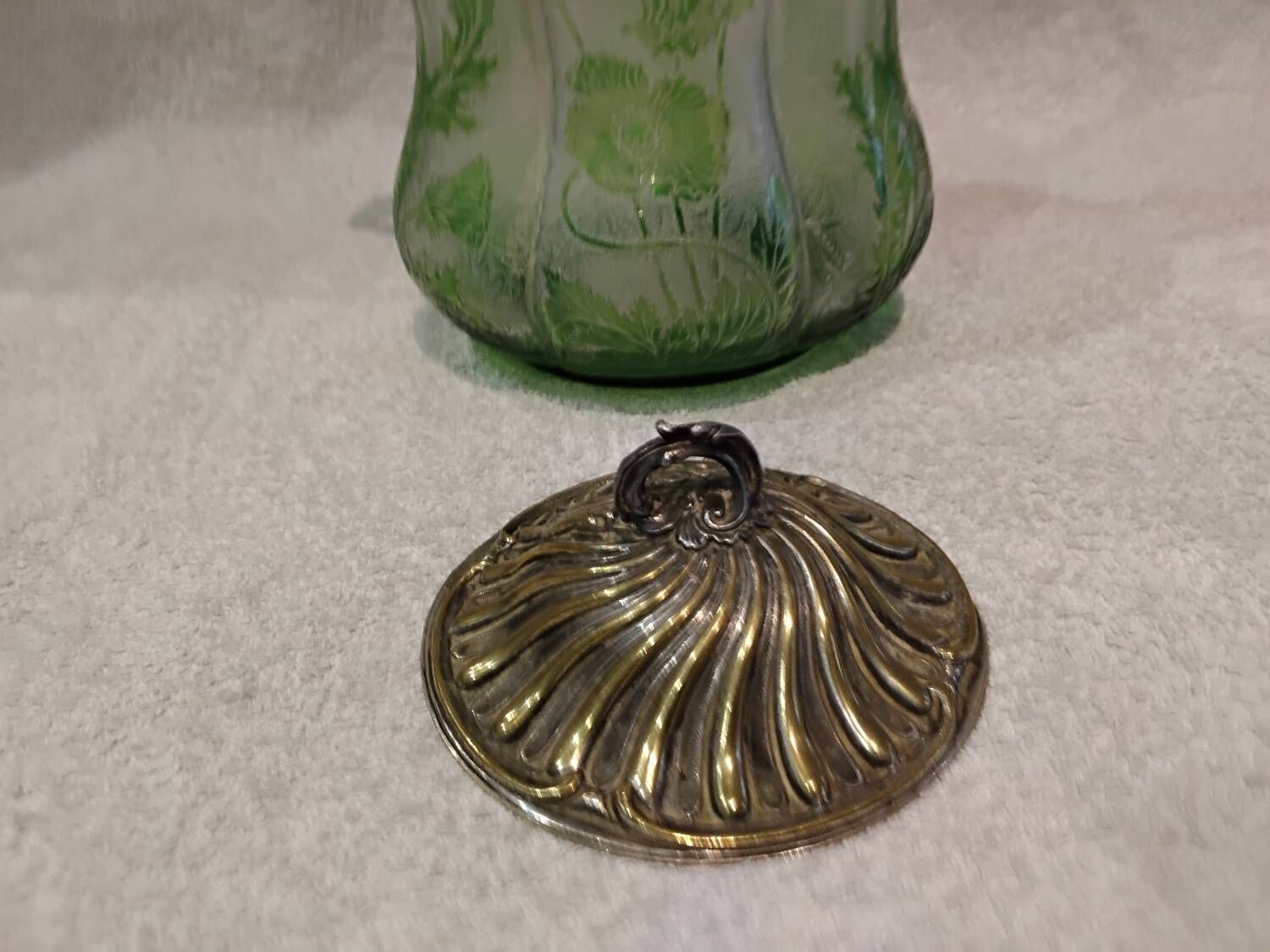 Saint Louis crystal biscuit tin, acid-etched with poppies