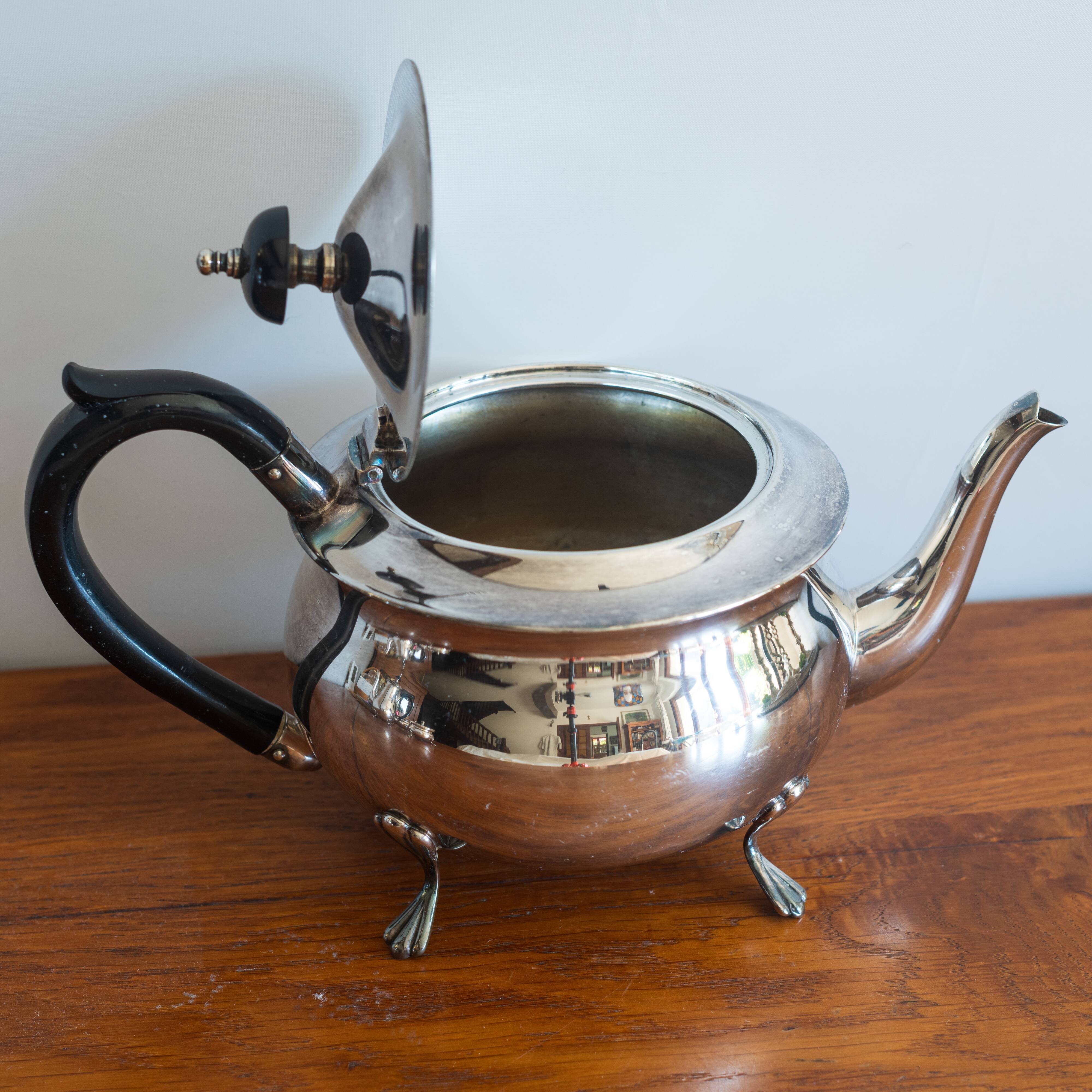 English Yeoman Plate silver plated tea and coffee service probably 1950s