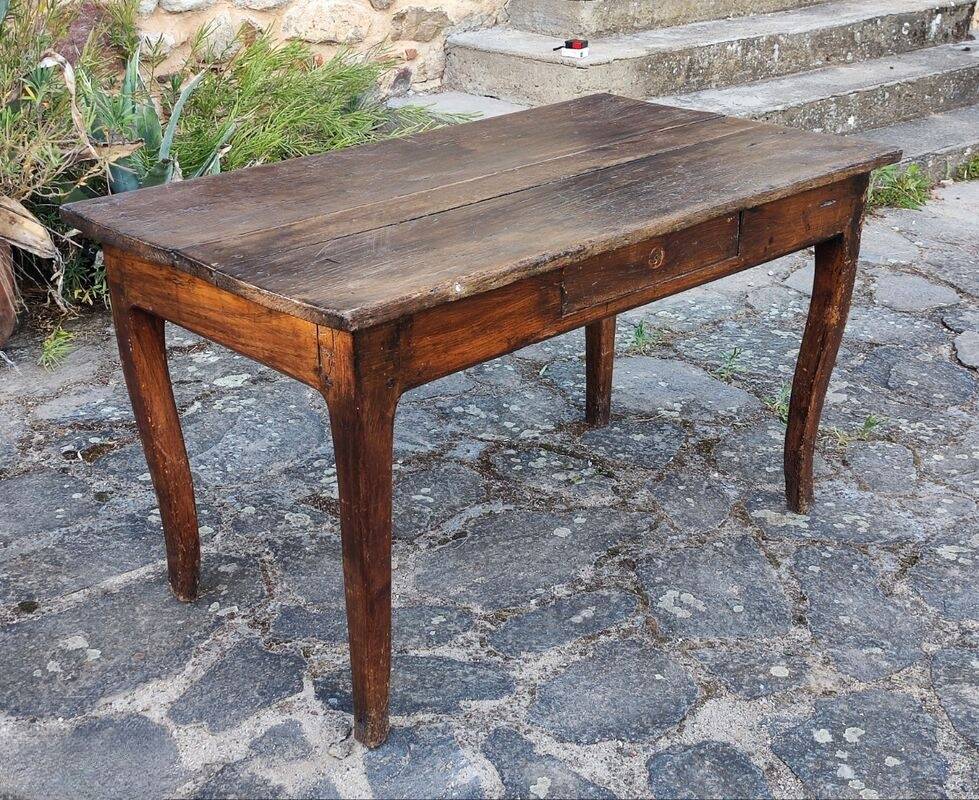 Table ancienne avec tiroir