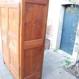 Louis Philippe wardrobe in golden cherry wood from the 19th century.