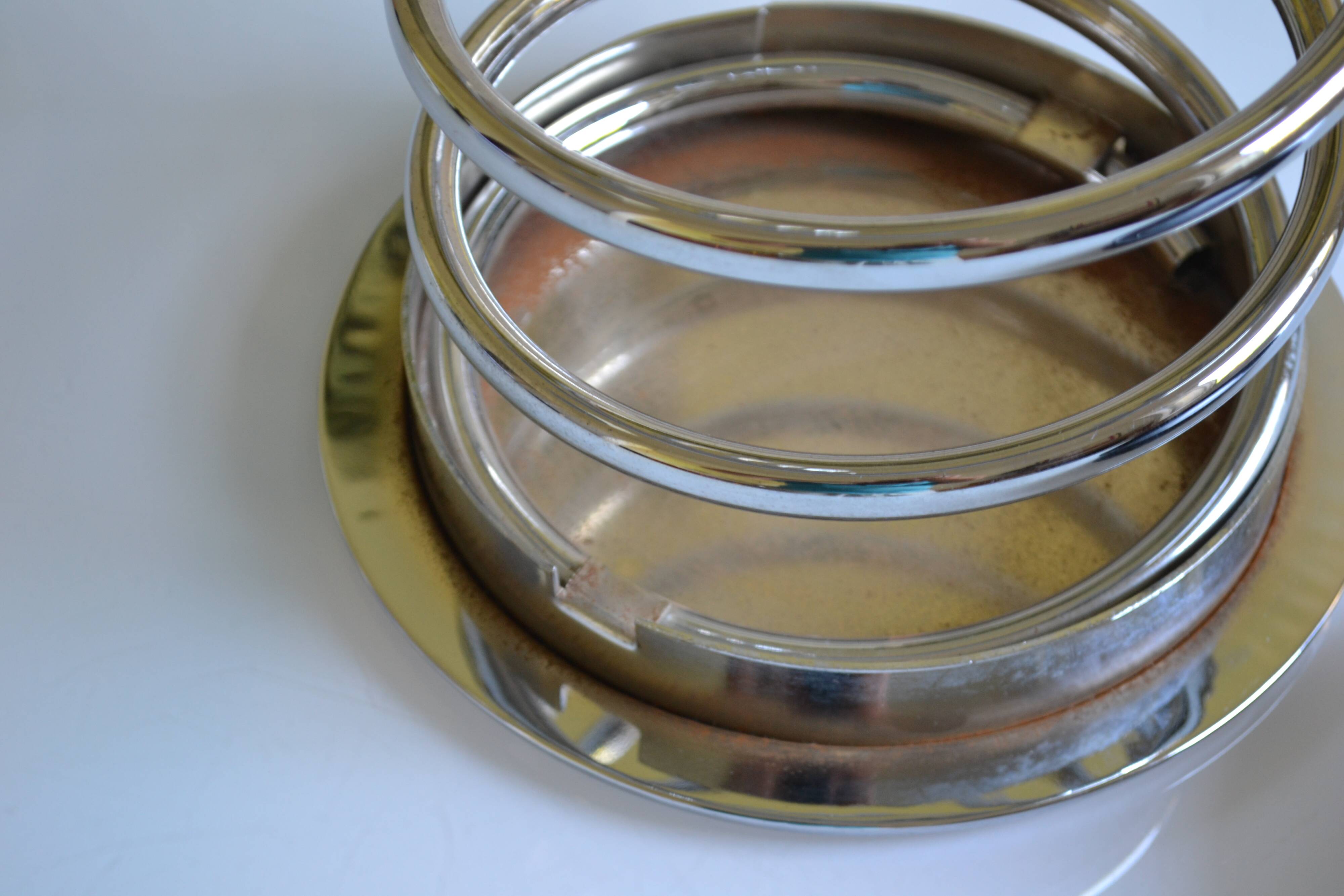 Chrome metal spring umbrella holder