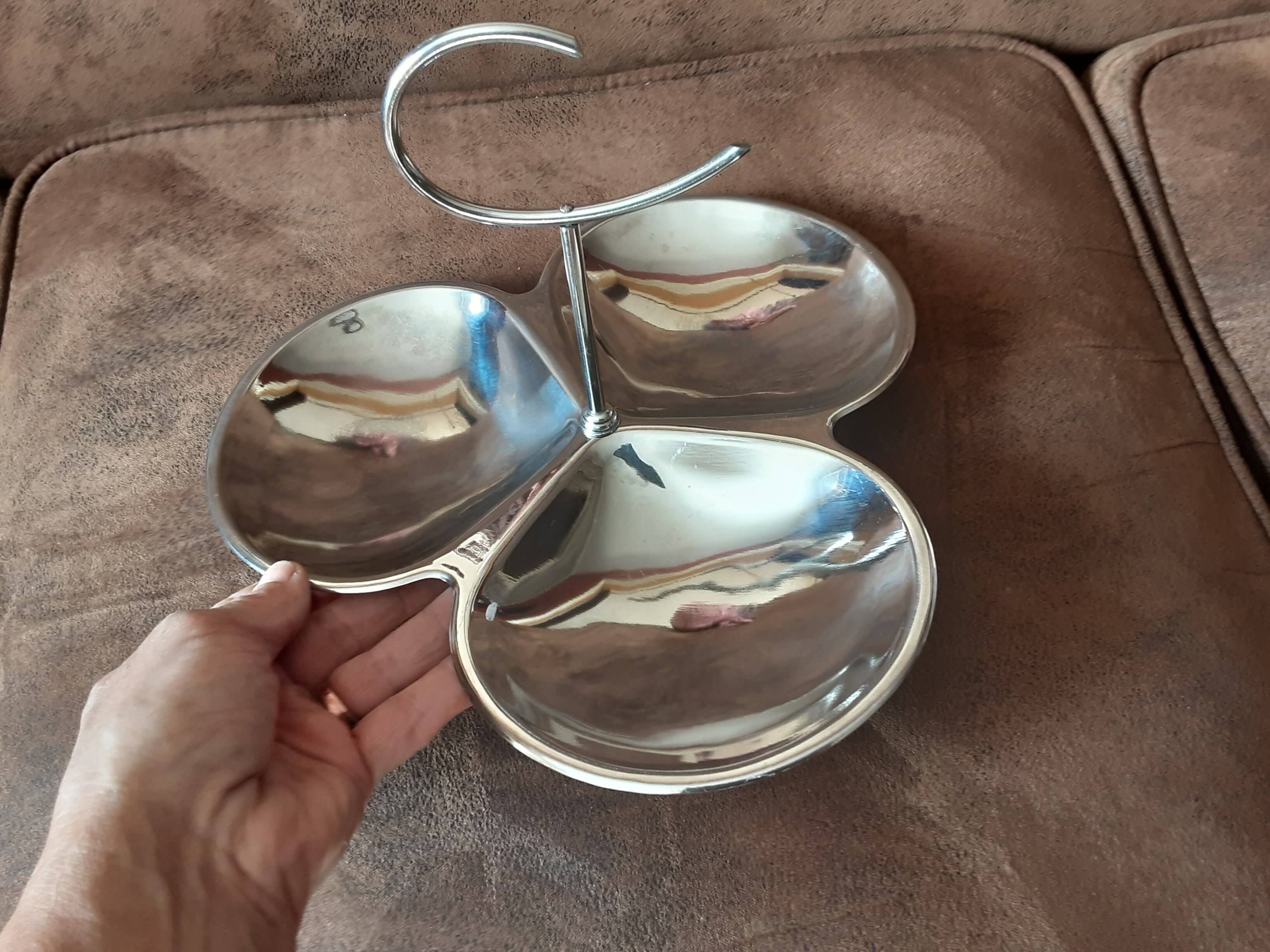 Plat à compartiments métal