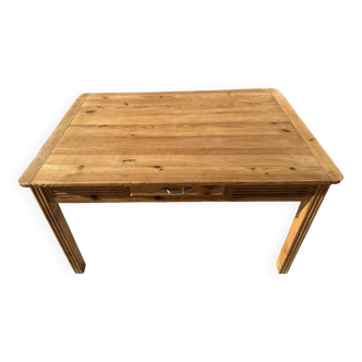 Pine table