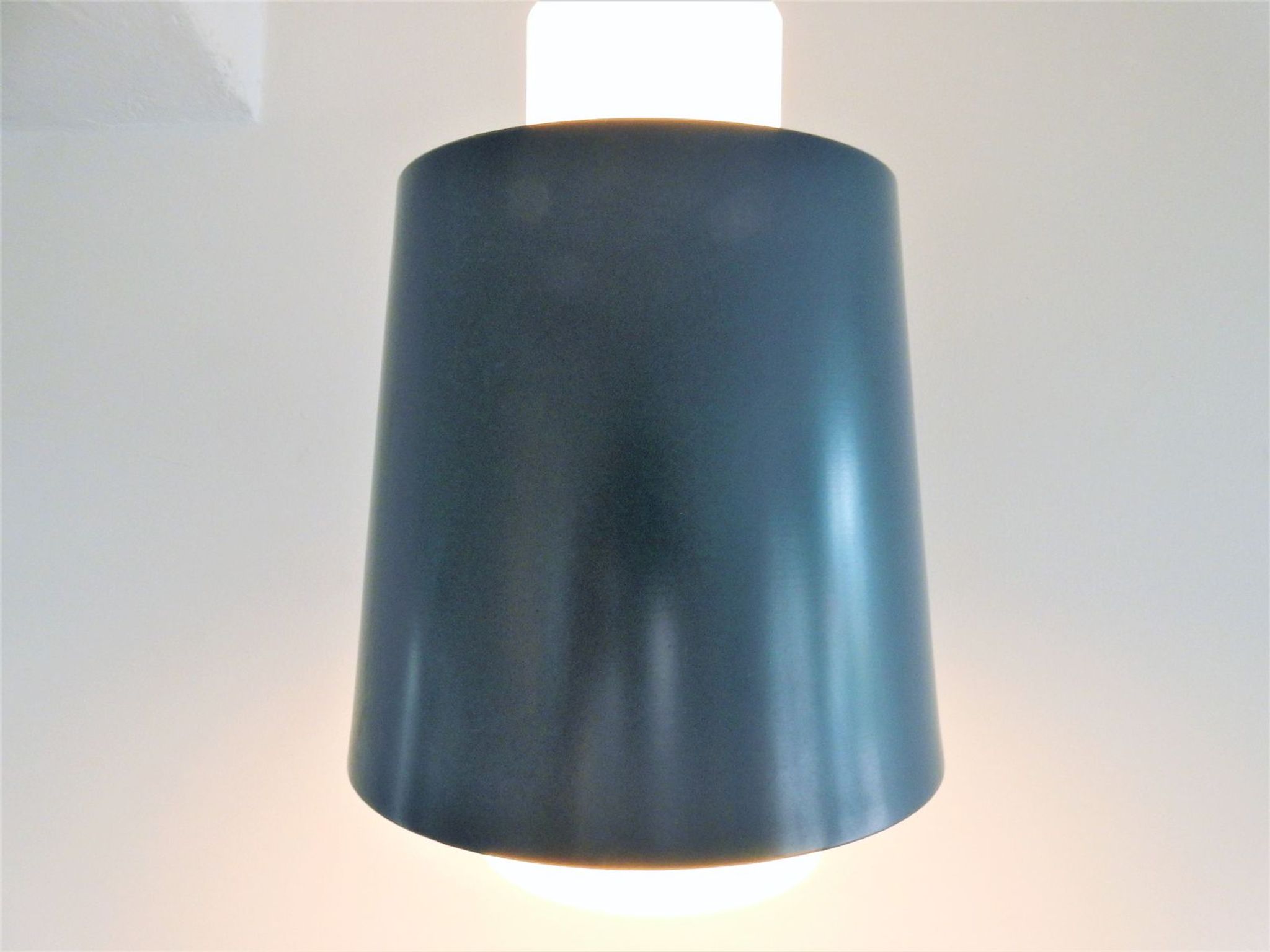 Suspension vintage en verre opalin 1960s