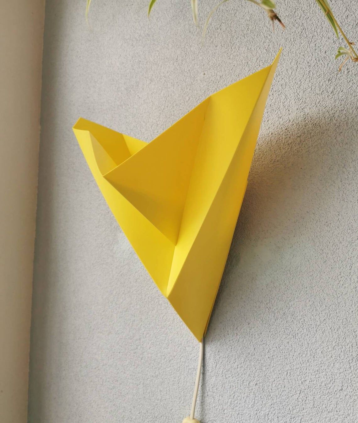 Ikea 90s yellow plastic applicator