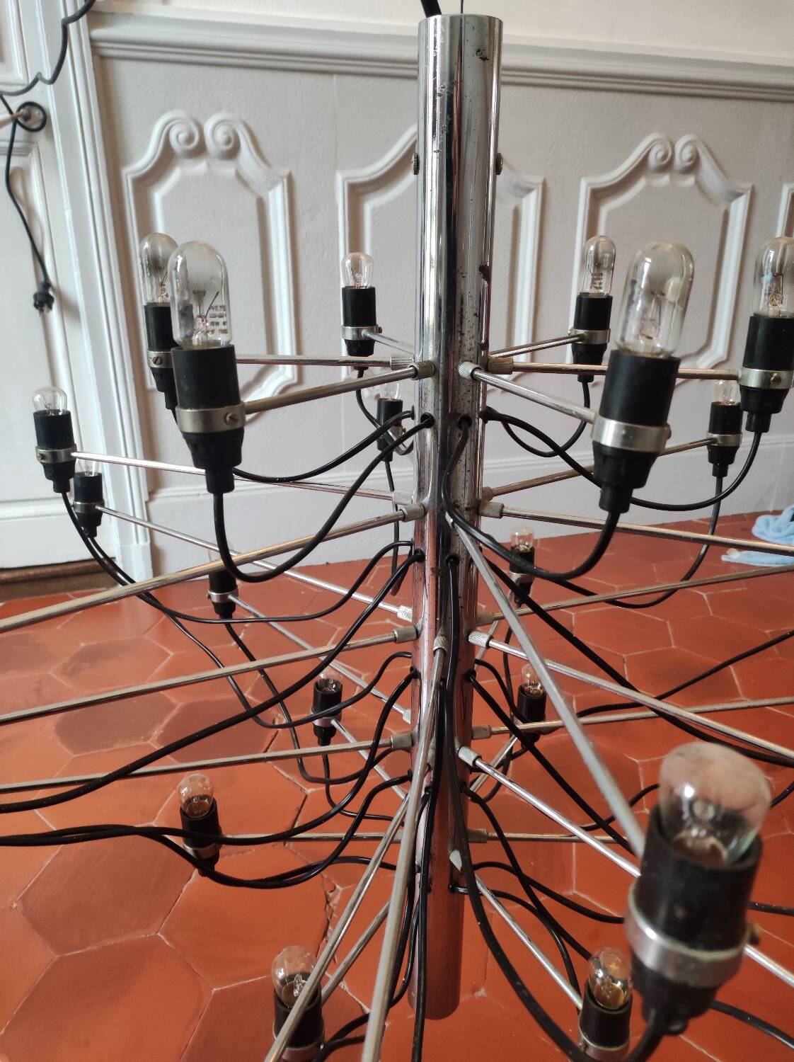 2097-30 bulb pendant light Gino Sarfatti from the 70s Arteluce