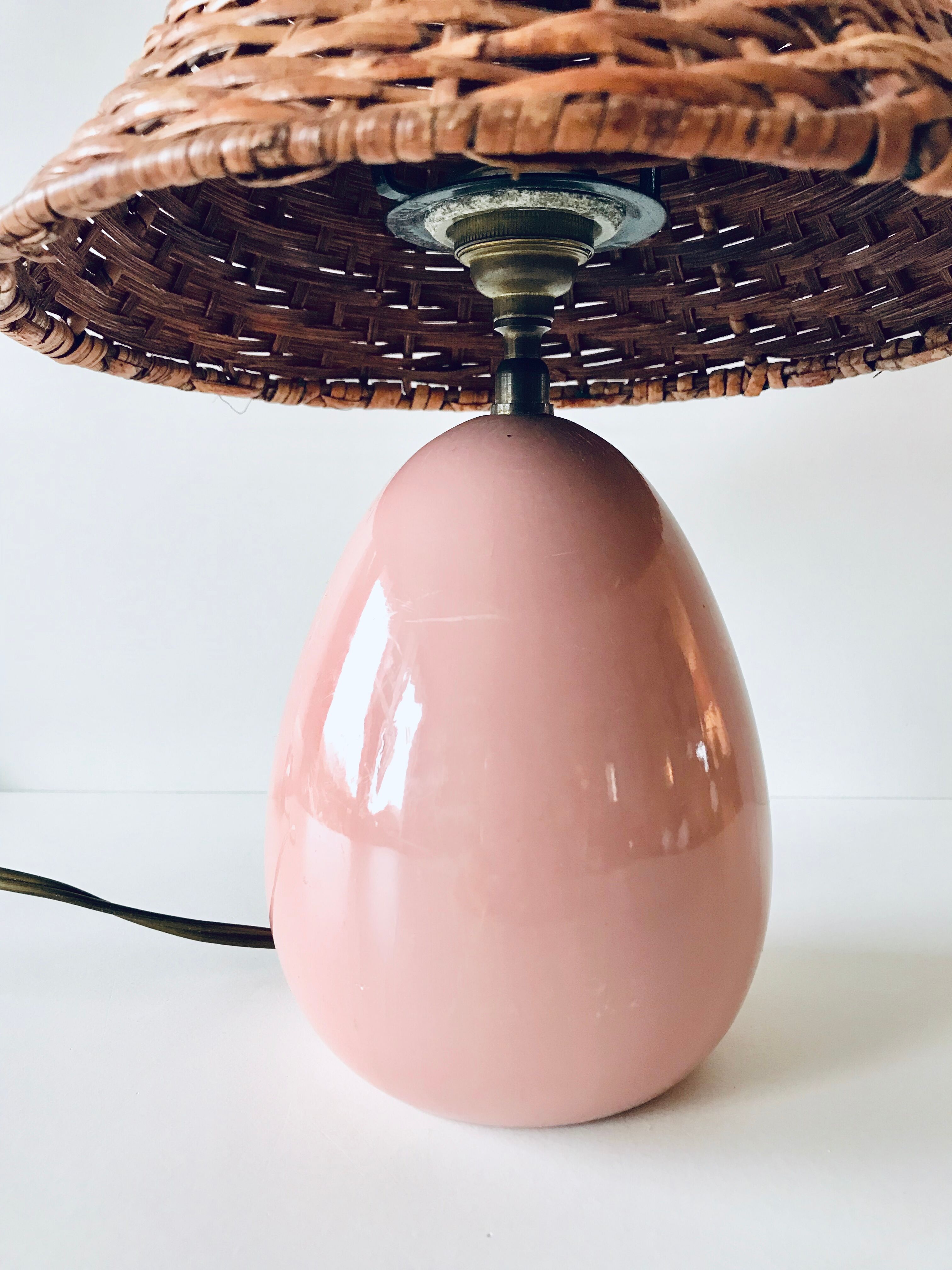 Pink rattan lamp