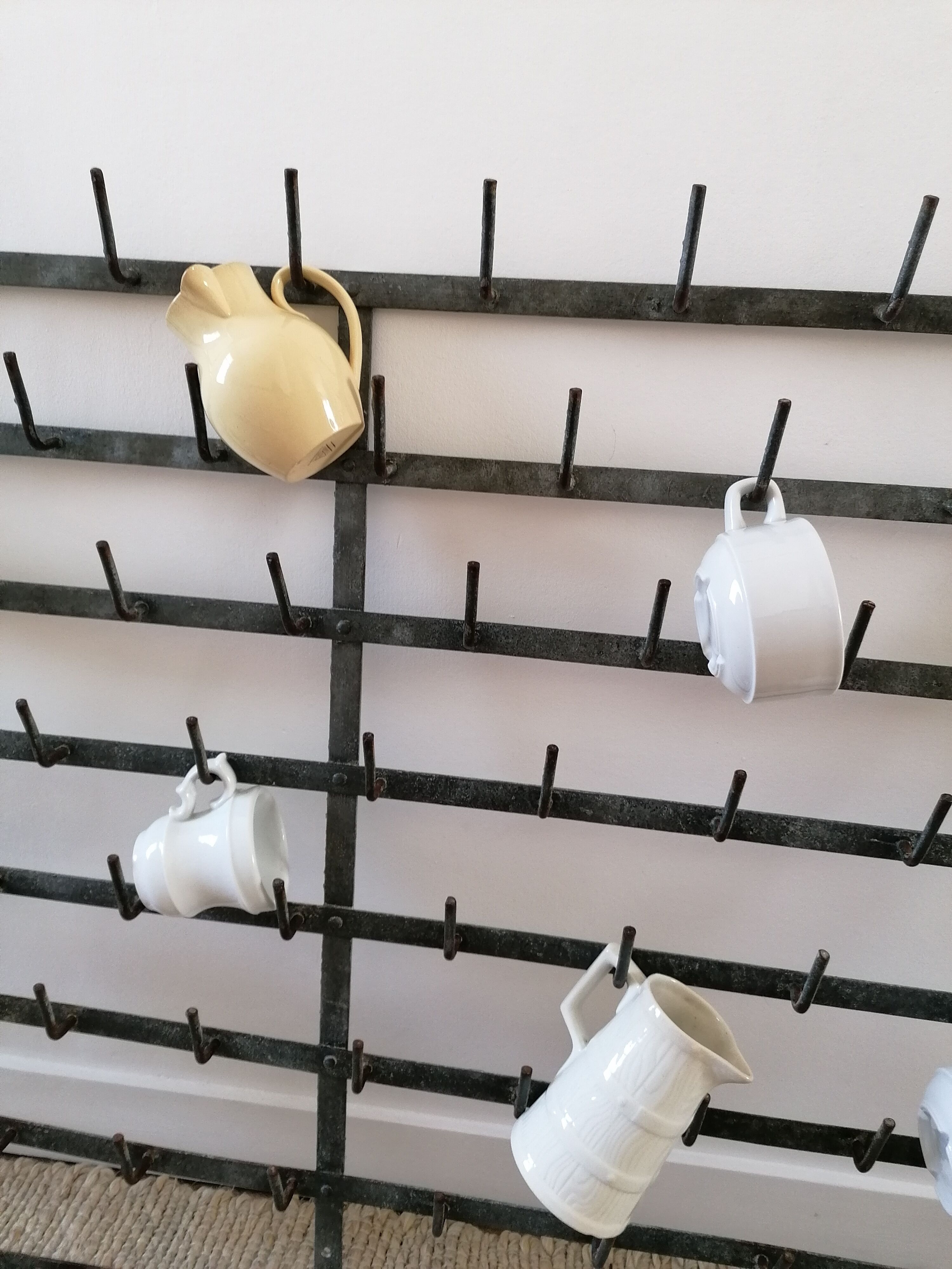 If, hedgehog, wall bottle drain