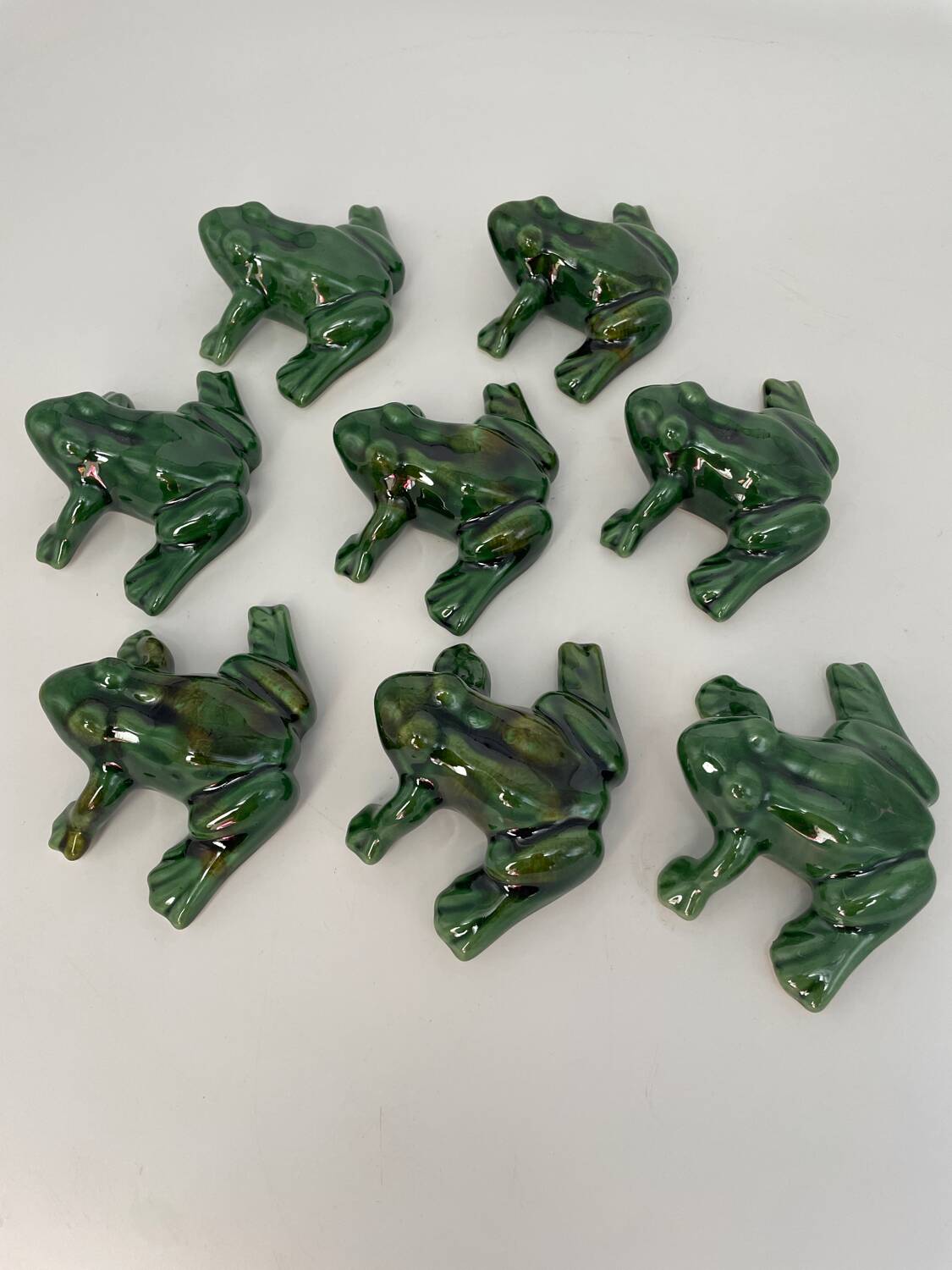 Lot de grenouilles en céramique