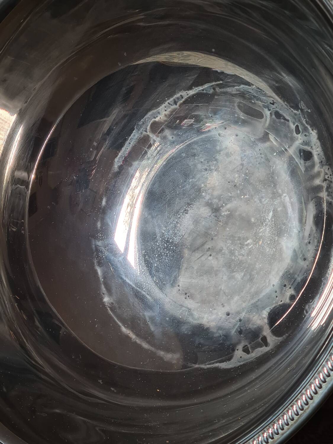 Silver metal champagne basin