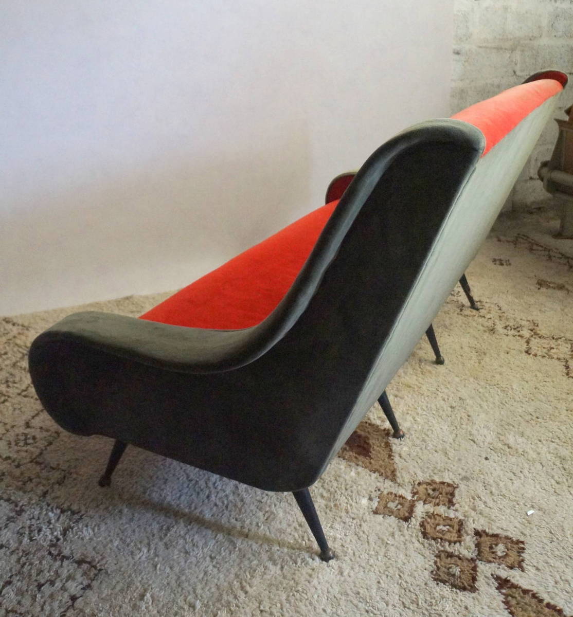 1950s bench in short velvet
