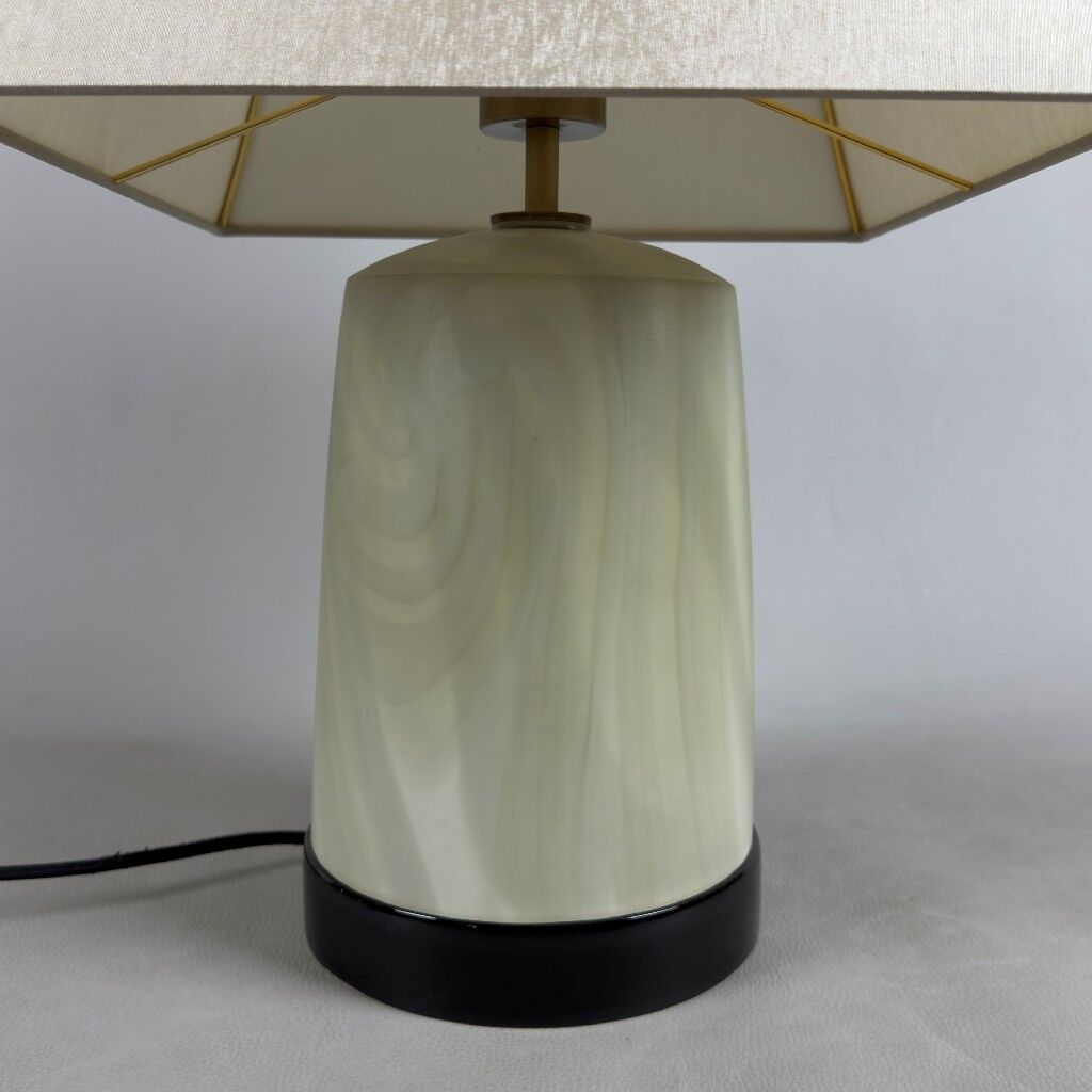 Murano glass table lamp Visa G Luce opaline modernist design from the 90s.