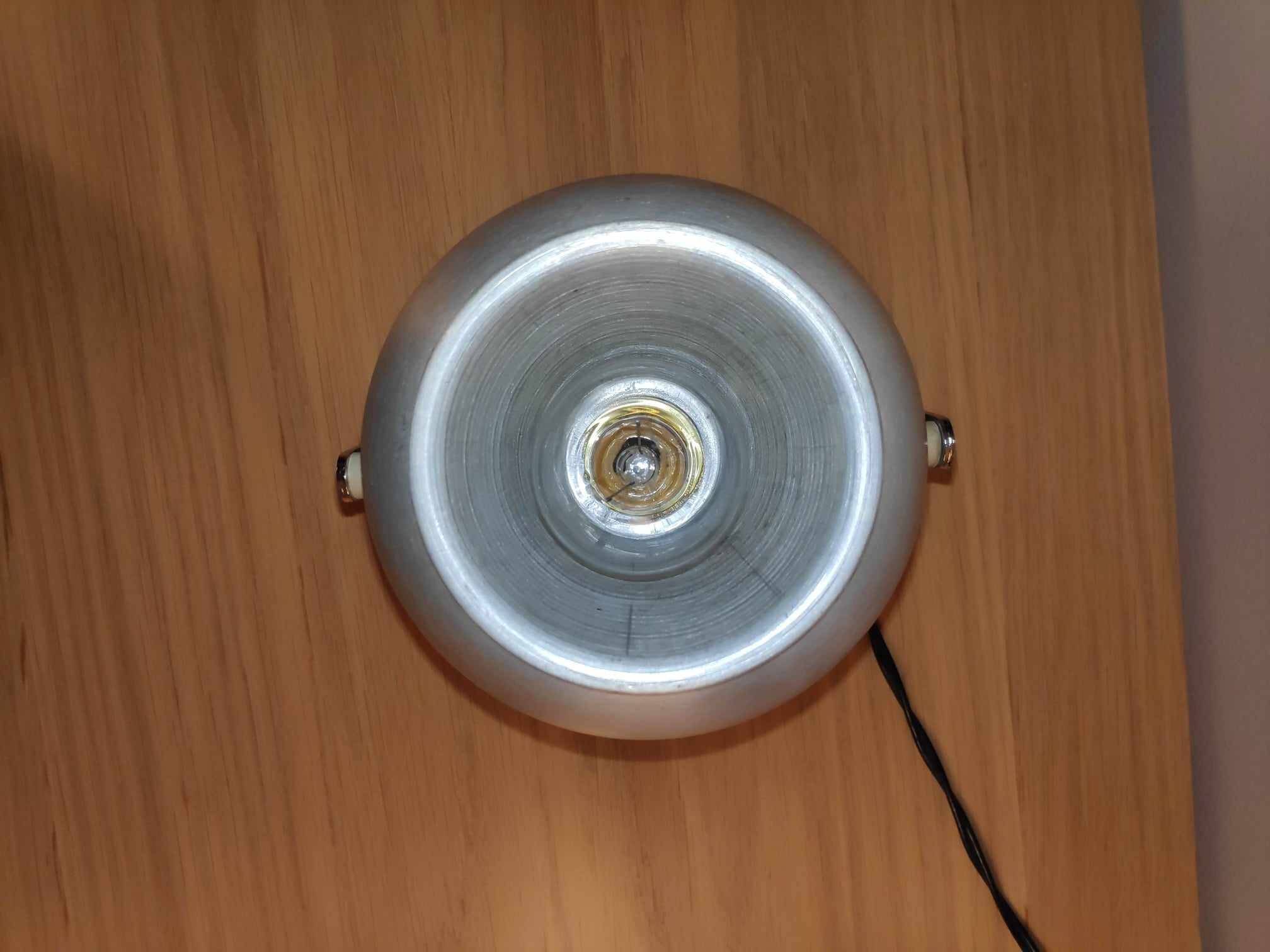 Eyeball wall or table lamp