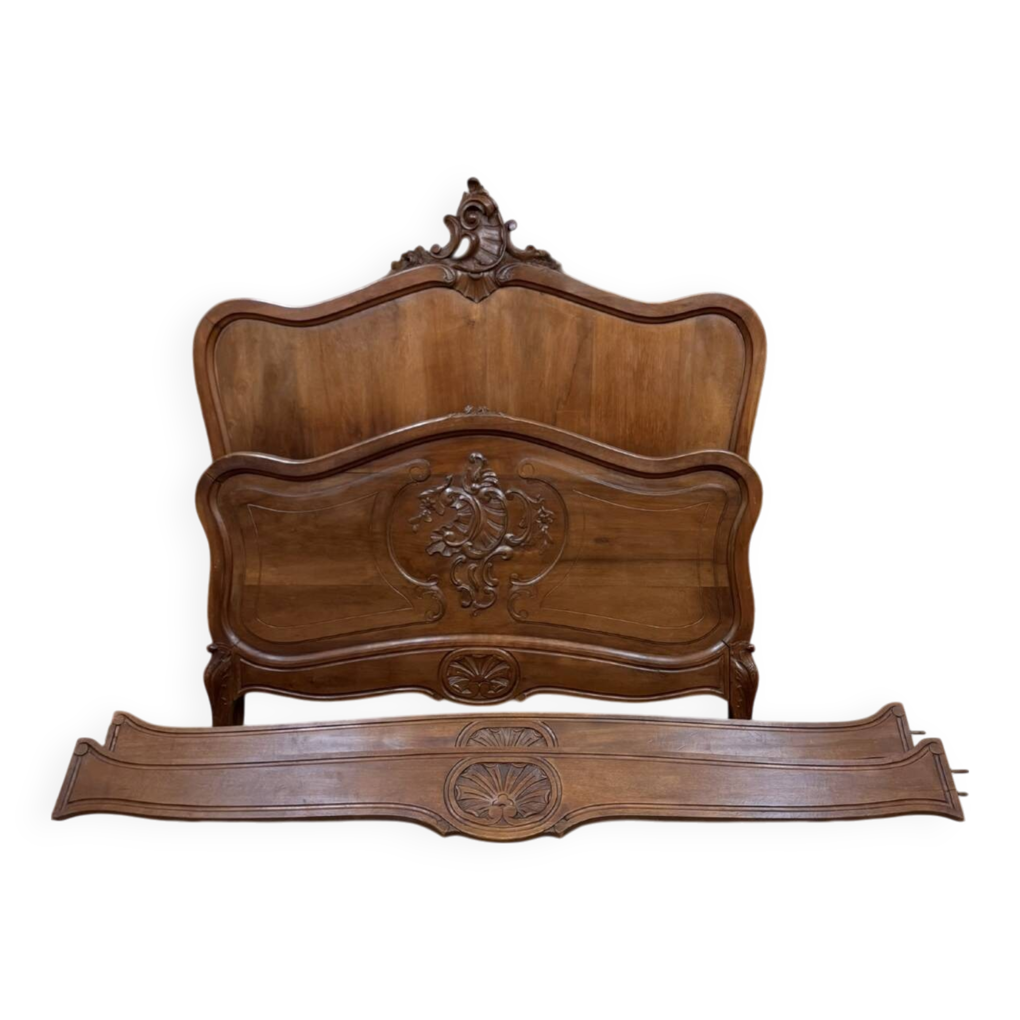 Louis XV Style Center Bed in Walnut