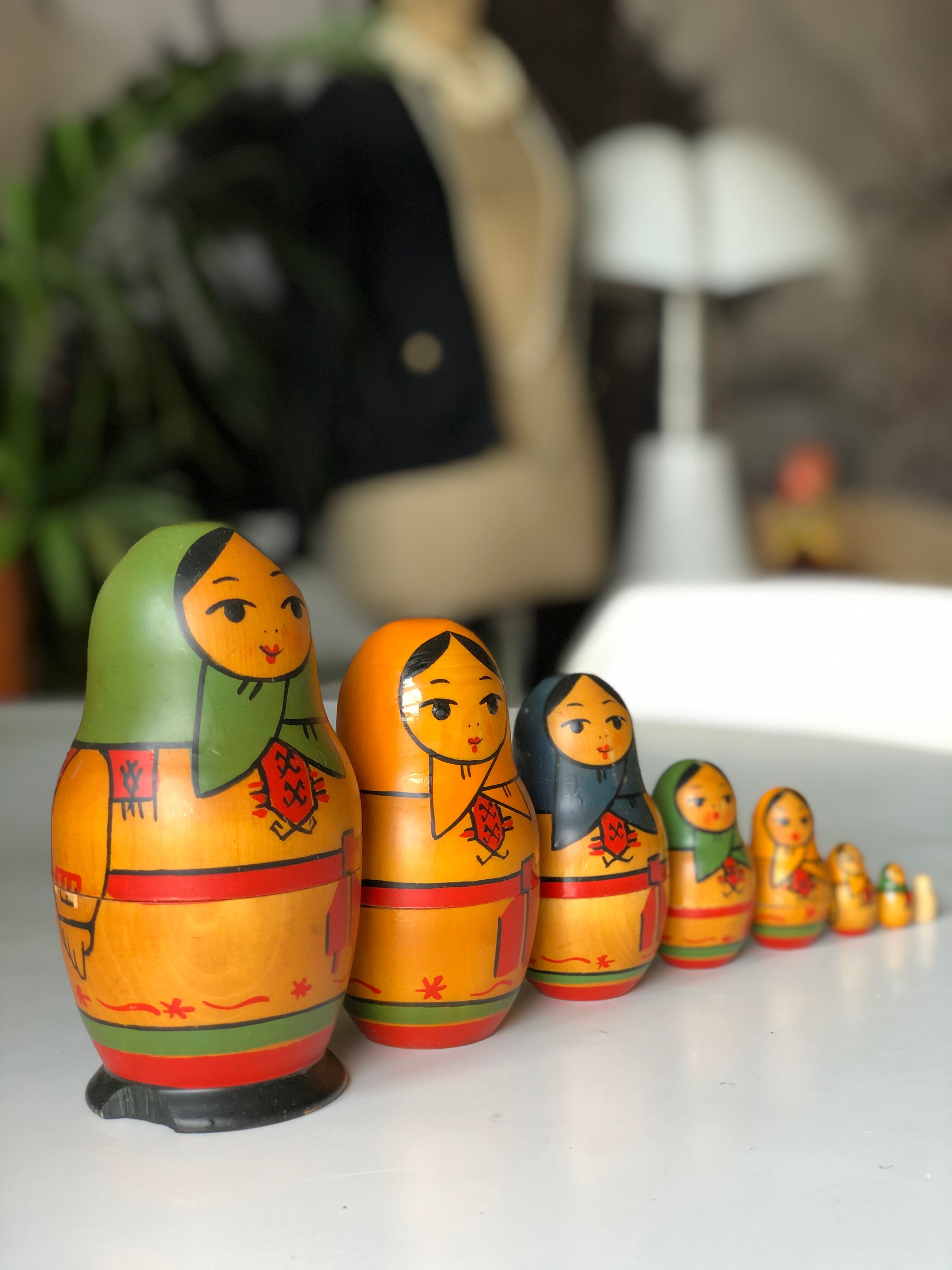 Set of 8 vintage matryoshkas