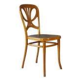 Thonet bistro chair No. 642, circa 1910 - Known as "butterfly" -