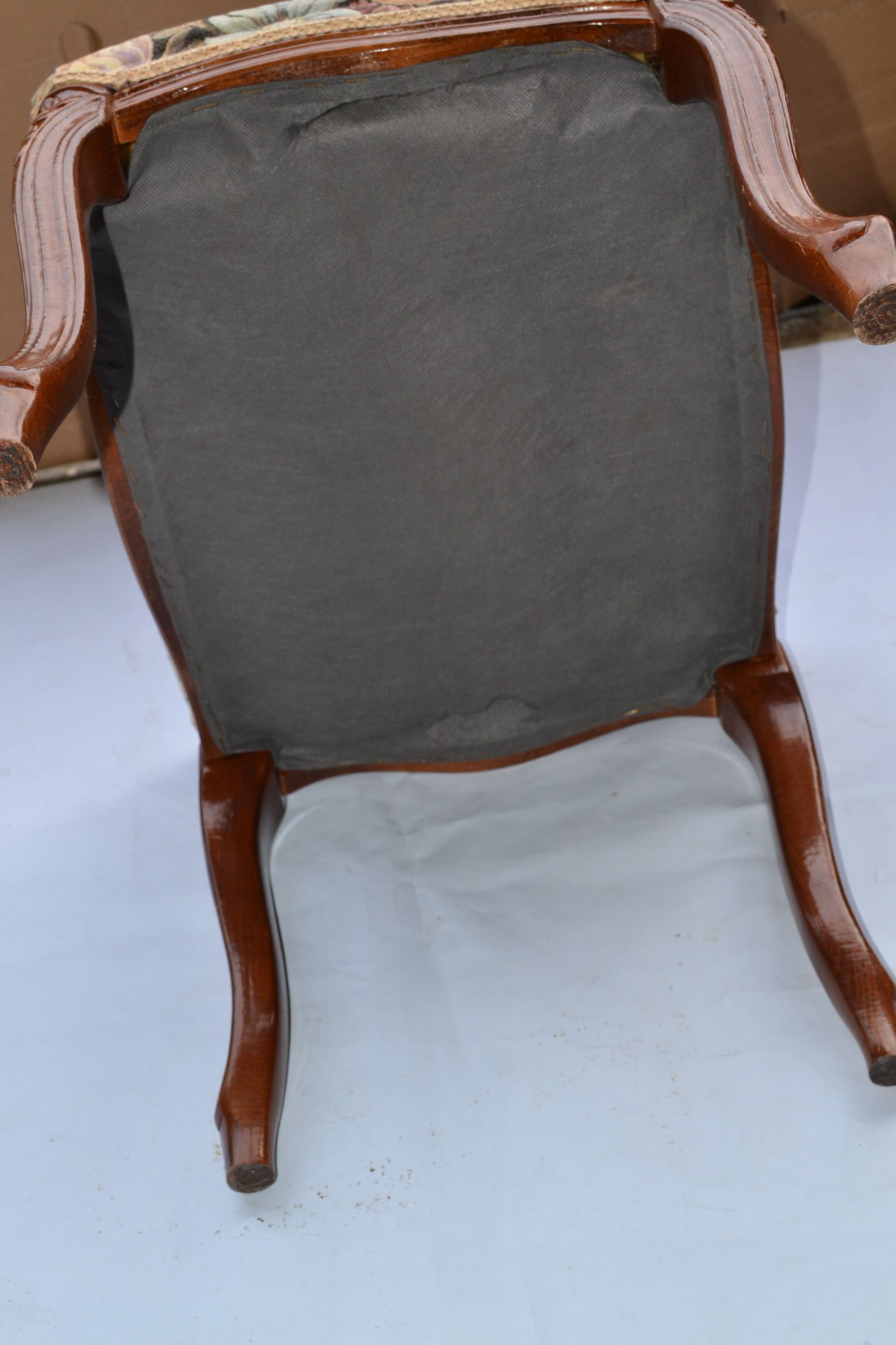 Louis XV style footrest