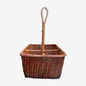 Condiment wicker basket