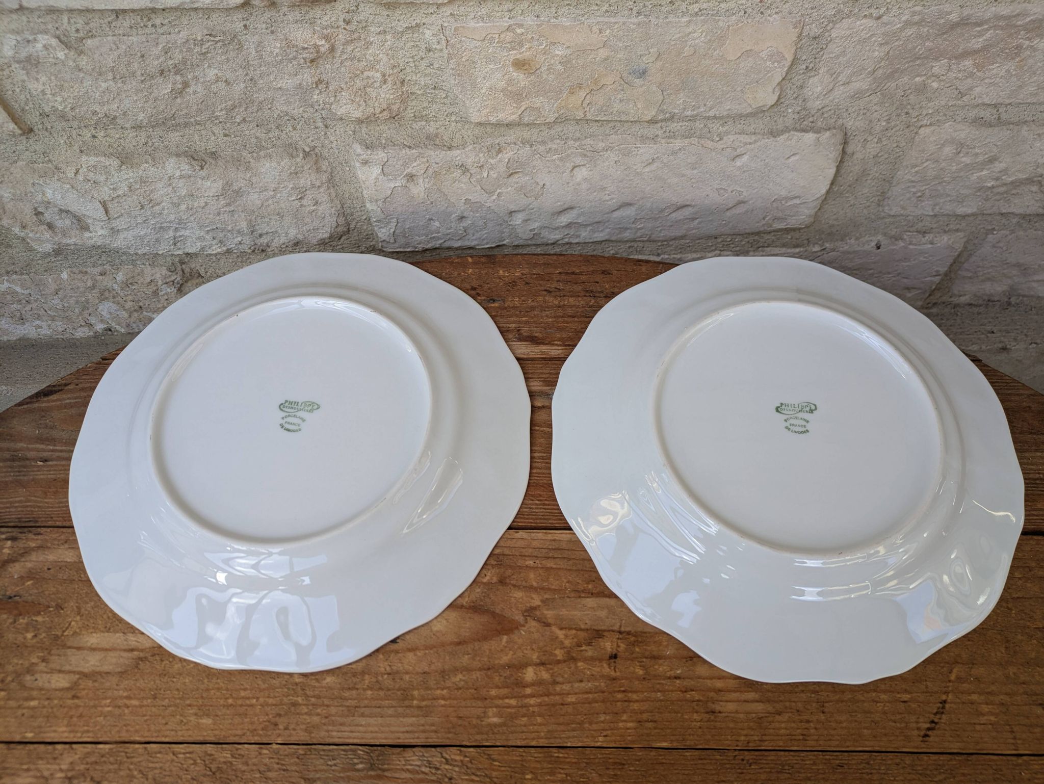 Set of 2 fruit motif plates P. Deshoulières in Limoges porcelain