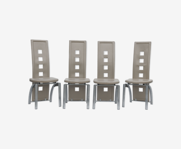Série de 4 chaises à dossier haut
