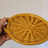 Coupelle serviteur ou dessous de bouteille en céramique décor tressé