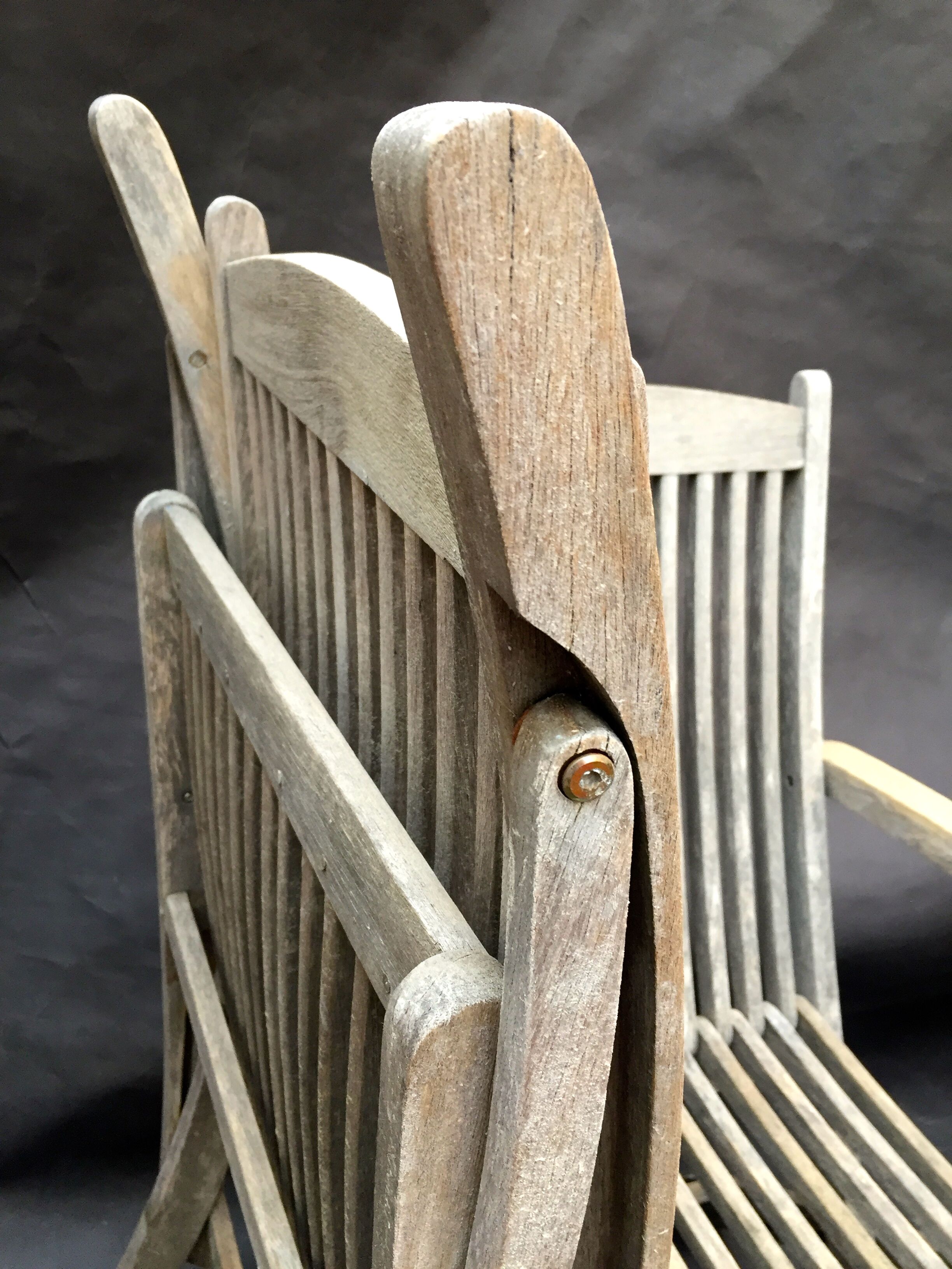 3 vintage folding garden chairs made of River Han teak
